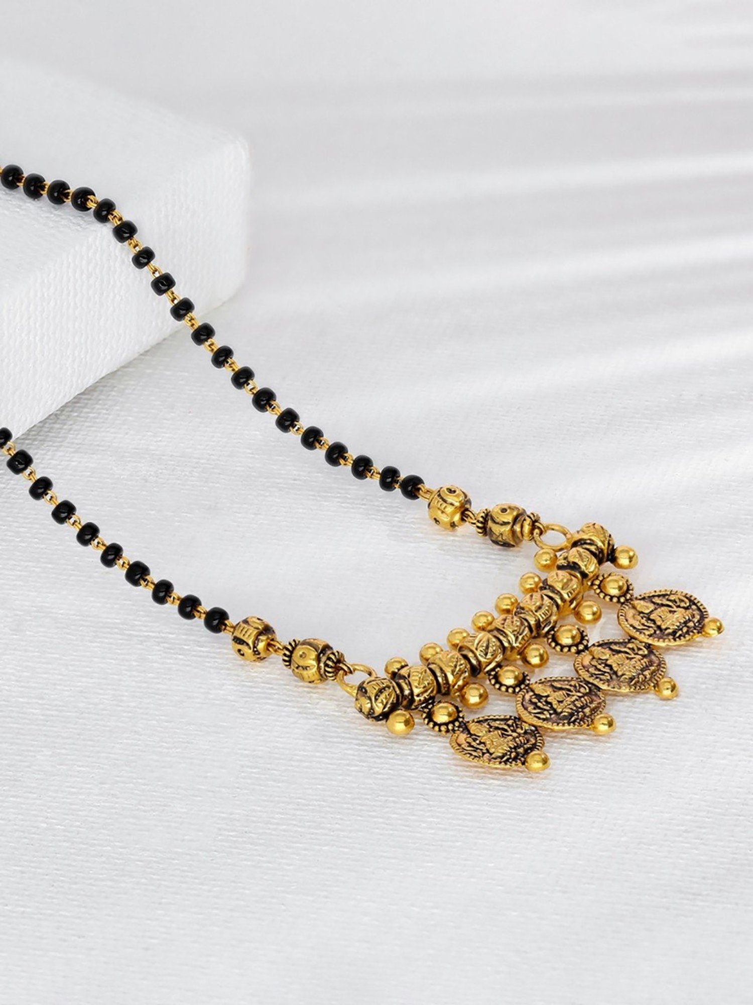 P.N.Gadgil Jewellers Noir Grace 22k Gold Mangalsutra