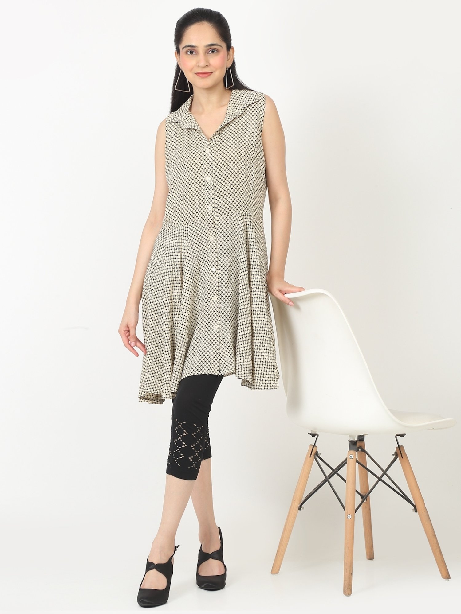 Flat N Heels Women's Black Back Strap Sandals