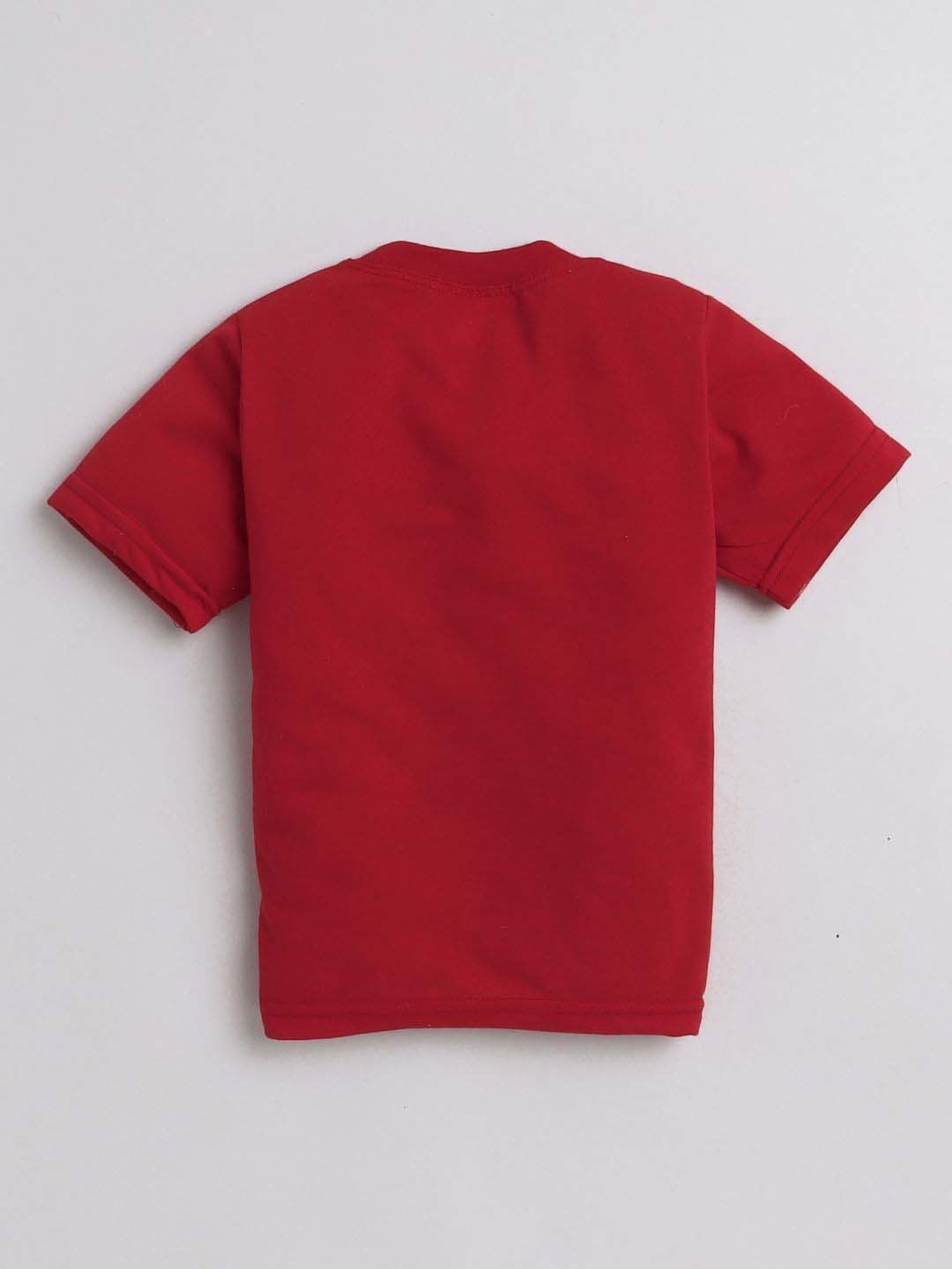 Fourfolds Unisex Red Printed Clothing Set