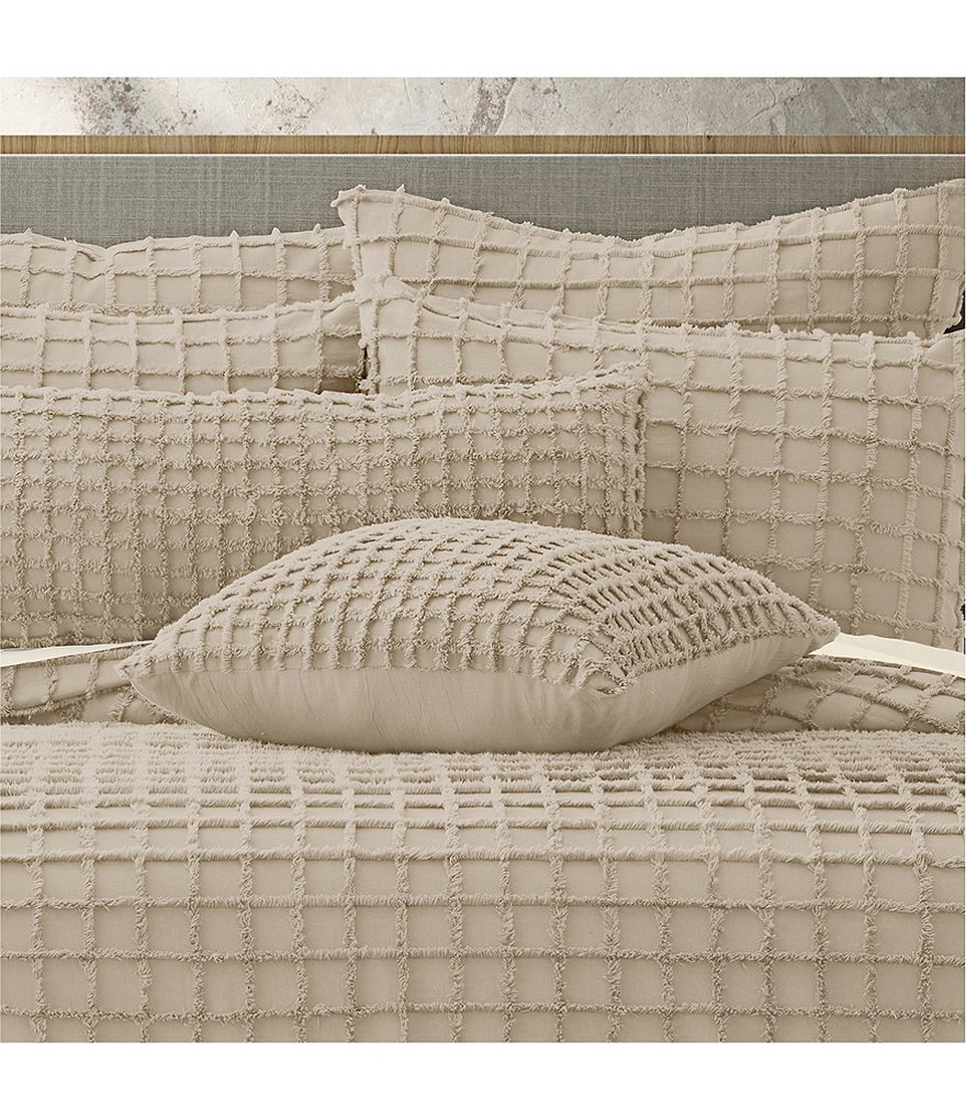 Oscar/Oliver Cameron Square Decorative Throw Pillow