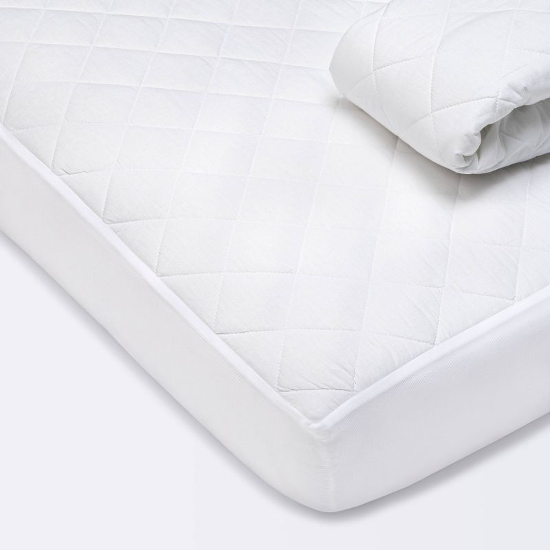 Kolcraft Waterproof Crib and Toddler Mattress Pad