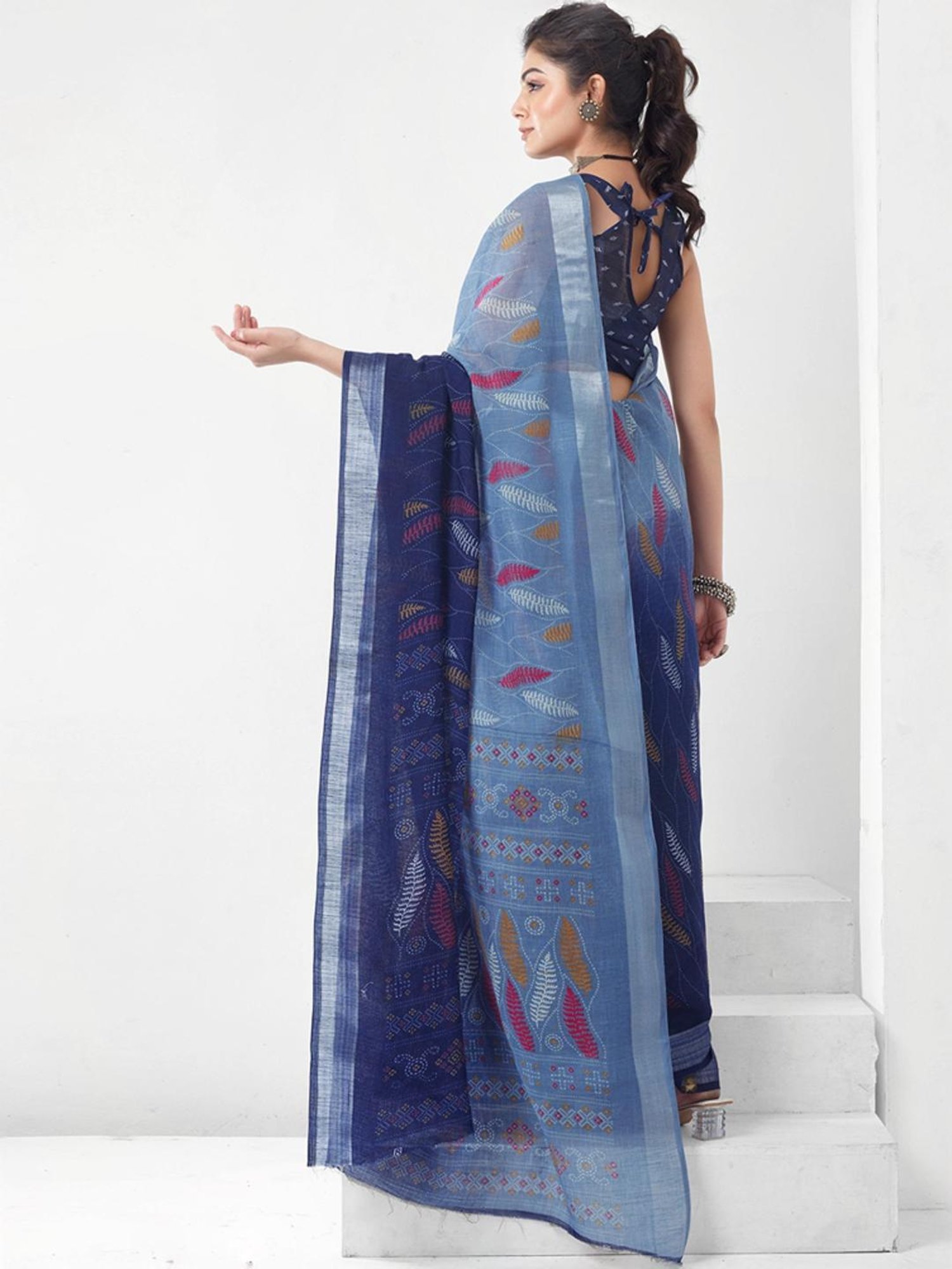 Satrani Navy Printed Saree With Unstitched Blouse