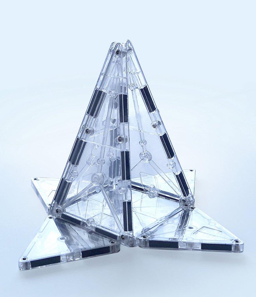 Magna-Tiles&reg; ICE 16-Piece Set