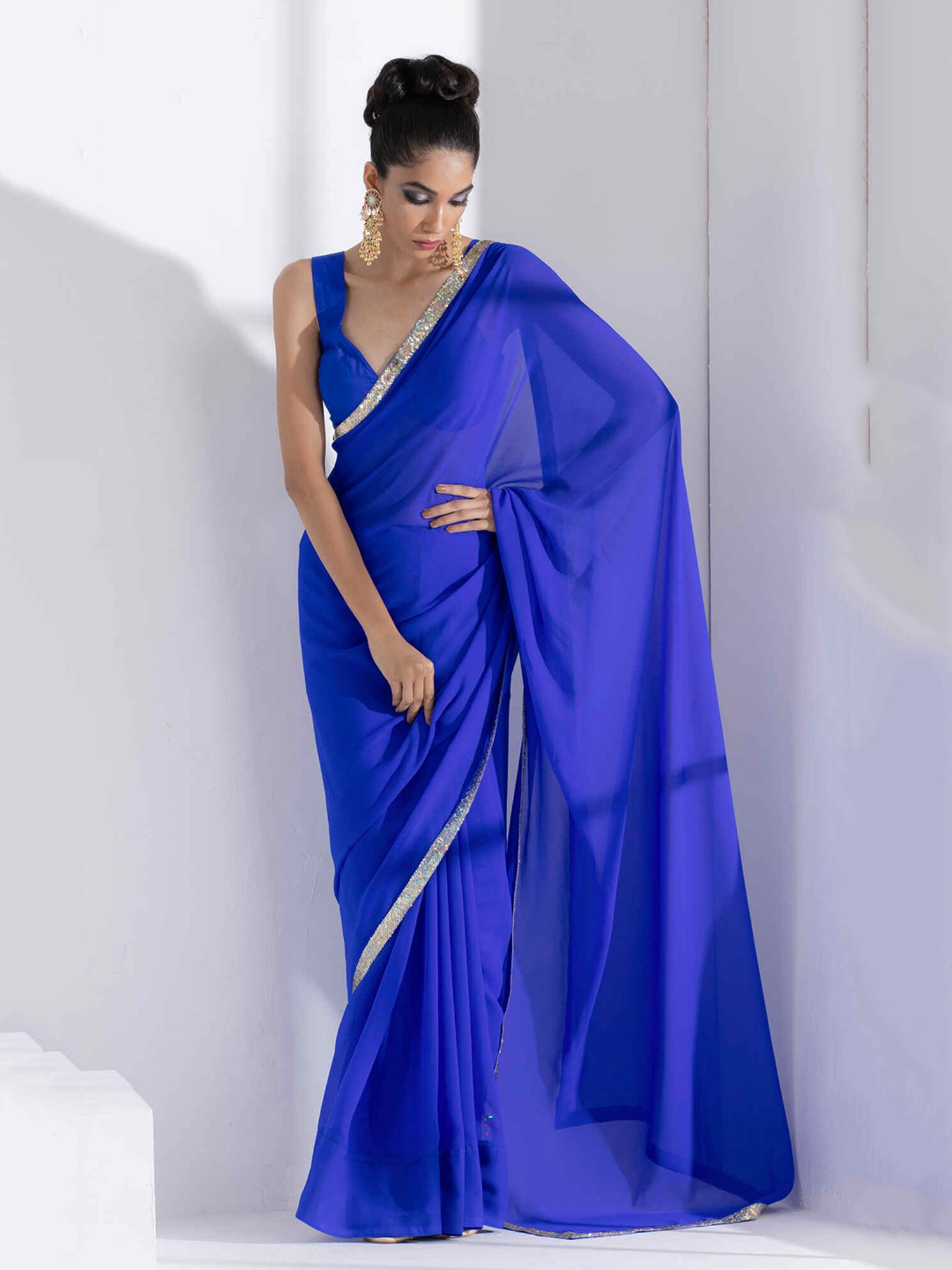 Swtantra Blue Embellished Saree With Blue Posh Unstitched Blouse