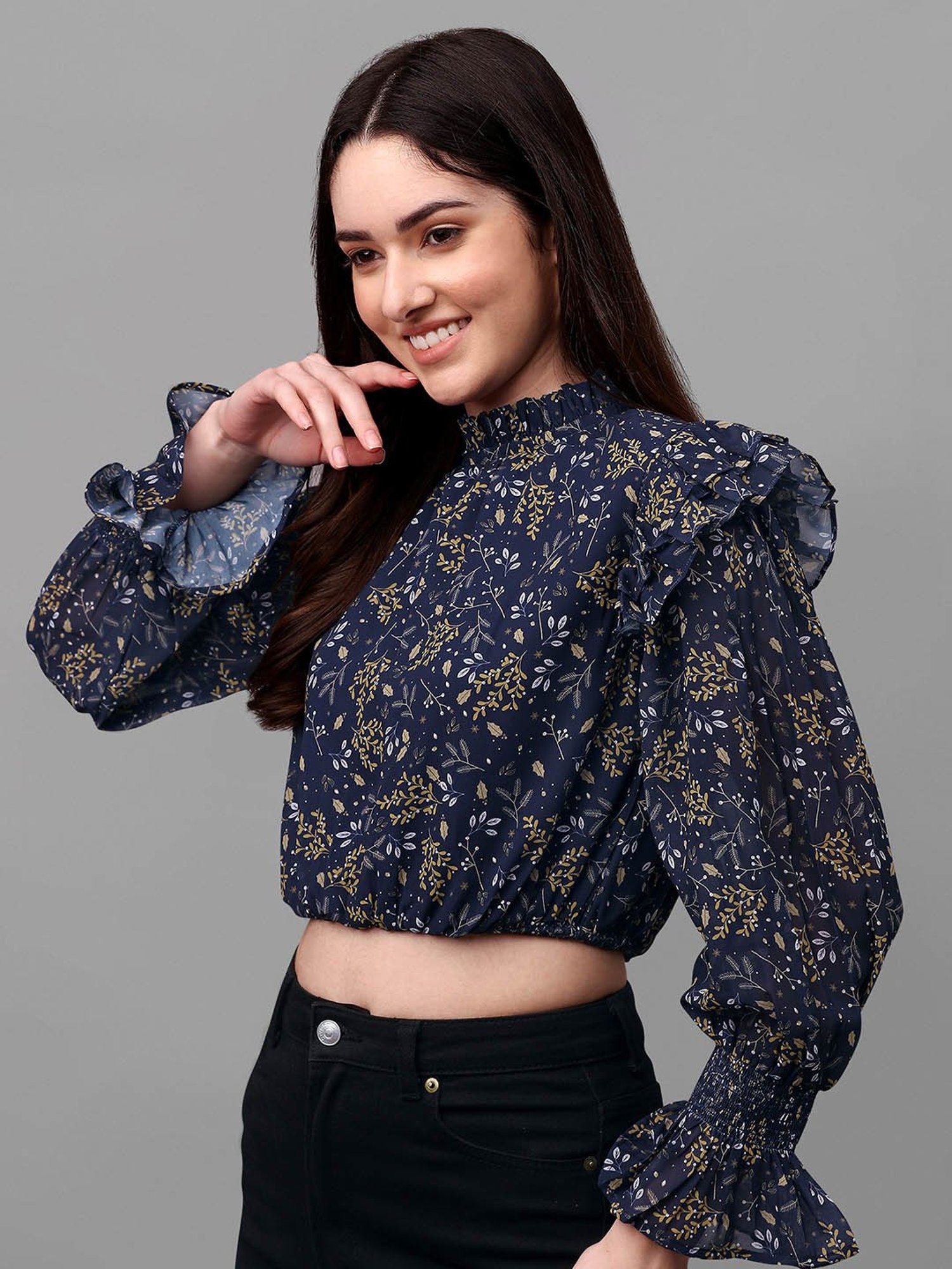 MASAKALI.CO Navy Floral Print Crop Top