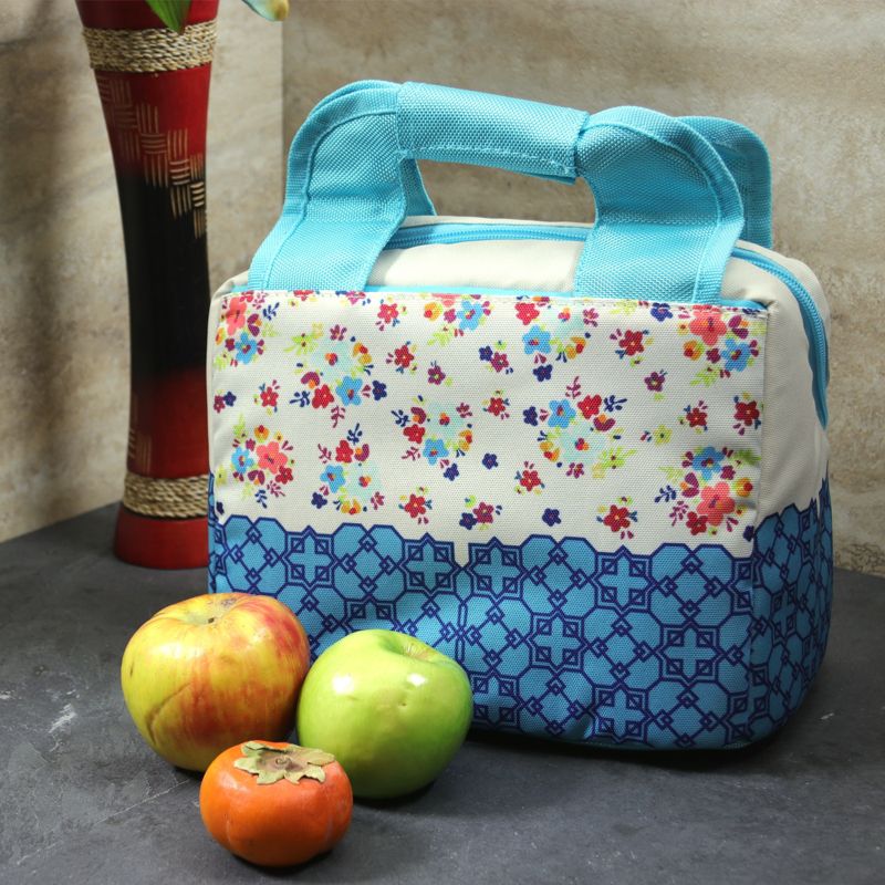 Urban Market Life on the Farm 10 Inch Lunch Bag with Floral Design