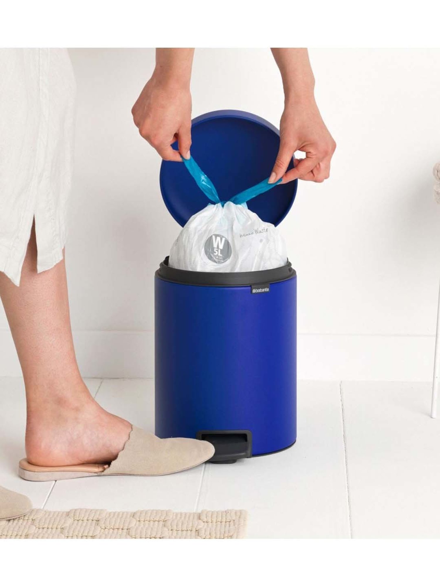 BRABANTIA NewIcon Blue Plastic Pedal Bin (5 L)