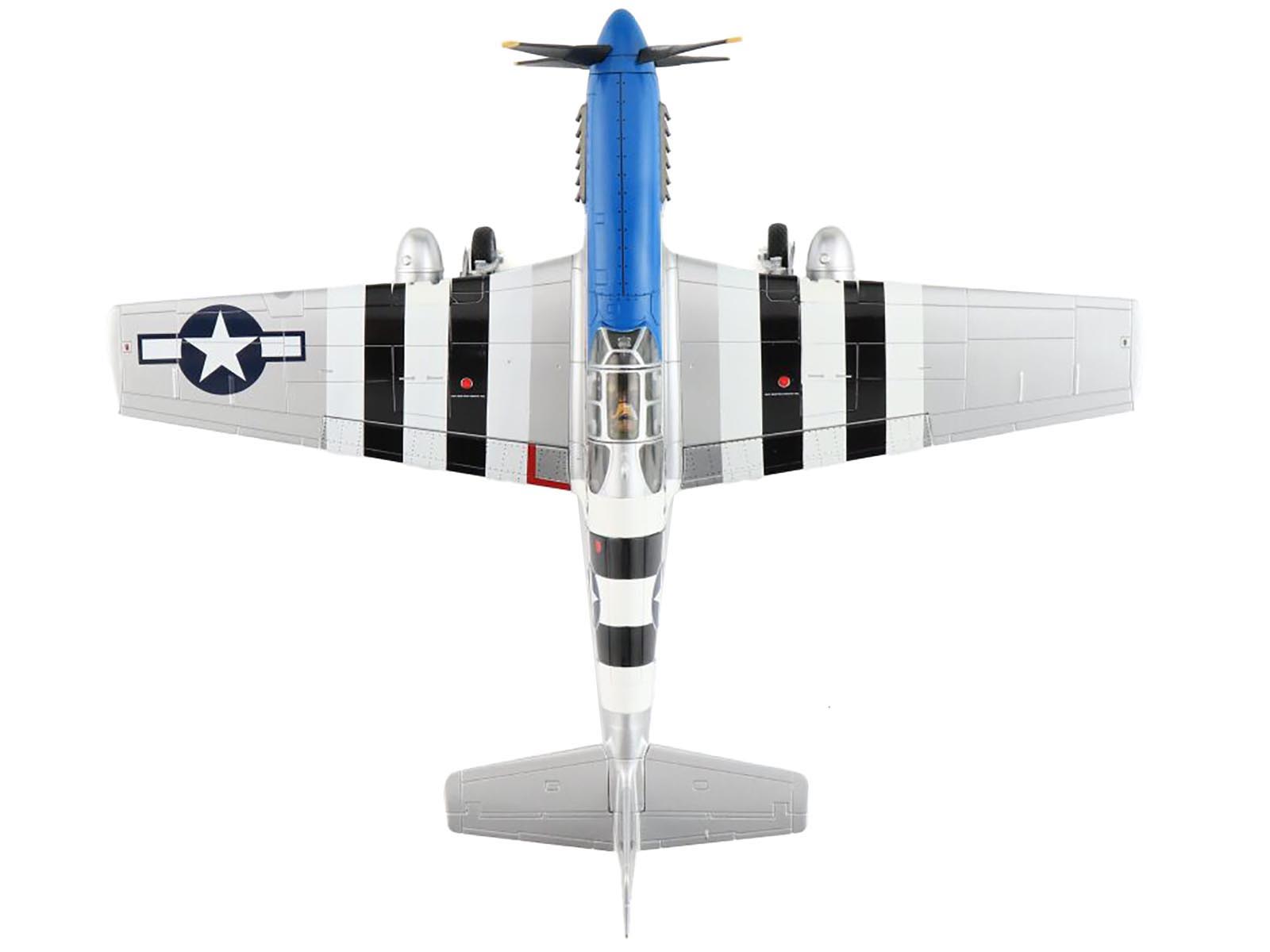 North American P-51D Mustang Fighter Aircraft "Lt. Col. McComas 118th Tactical Reconnaissance Squadron 23rd Fighter Group China" (1945) United States Army Air Force "Air Power Series" 1/48 Diecast Model by Hobby Master