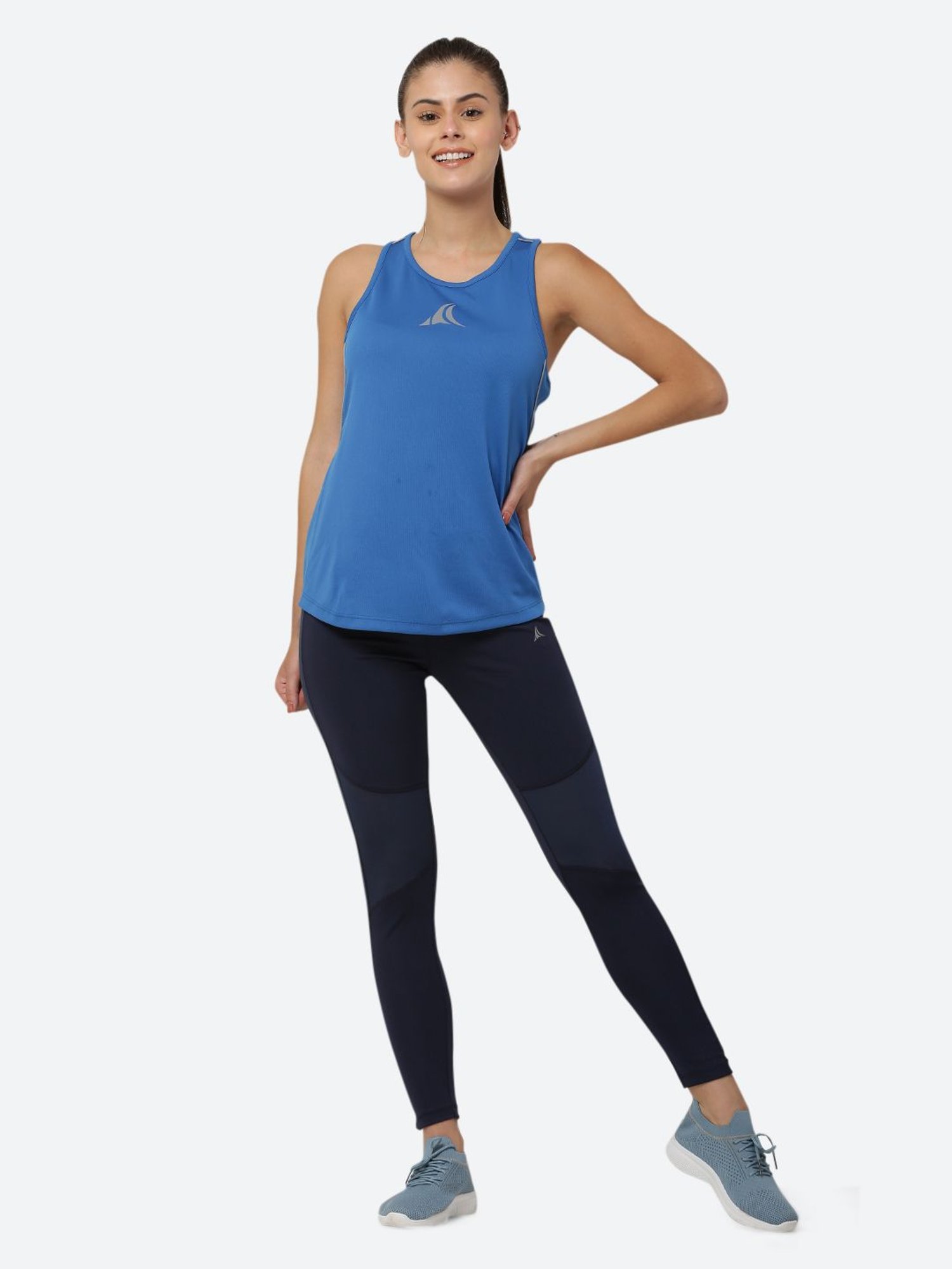 Fitleasure Blue Regular Fit Tank Top