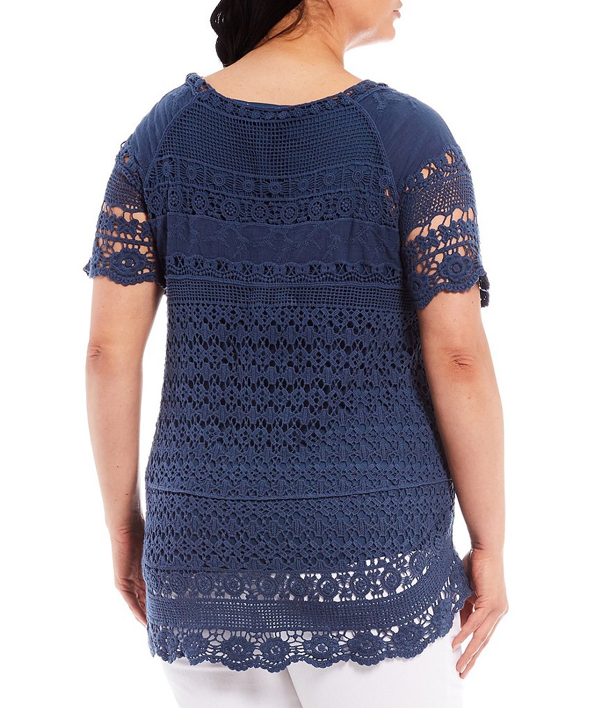 One World Apparel Plus Size Lace V-Neck Short Sleeve Scalloped Trim Top