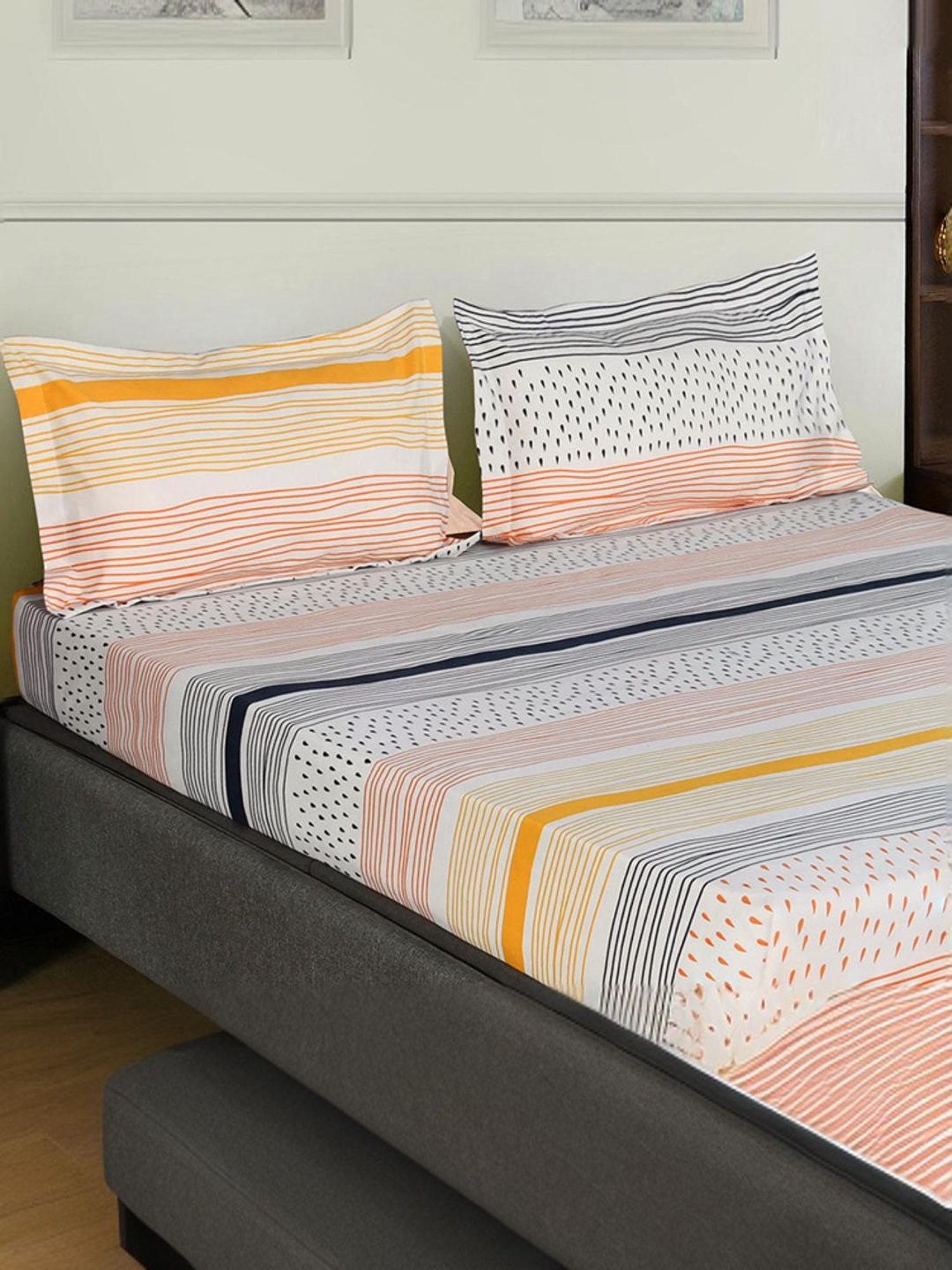 @Home Aurora Multicolor 130 GSM Polyester Double Bedsheet with 2 Pillow Covers