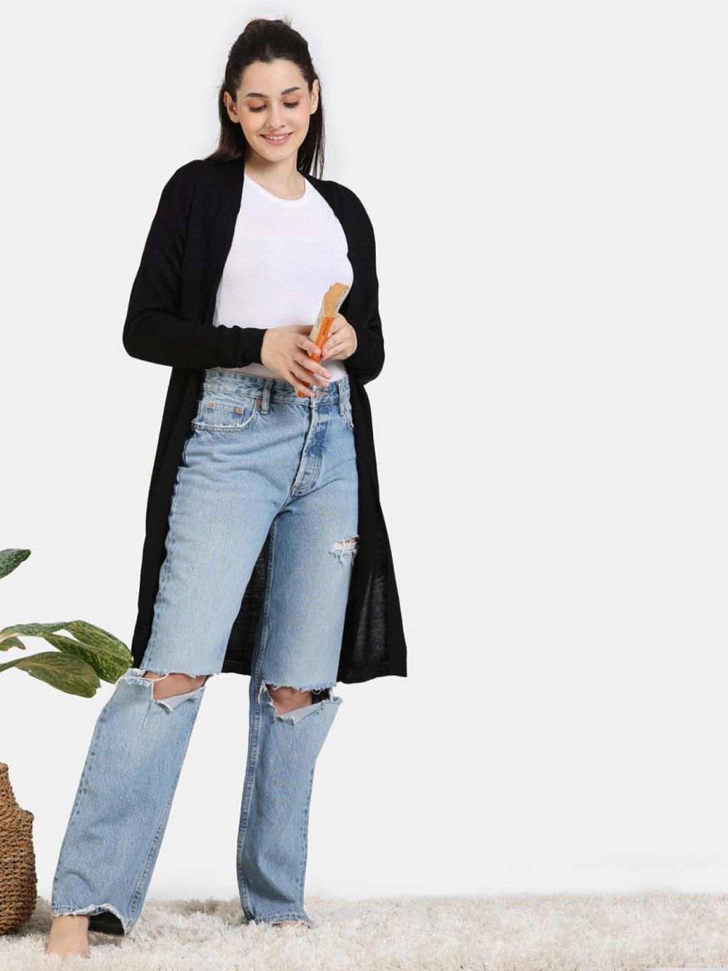 Zivame Black Full Sleeves Shrug