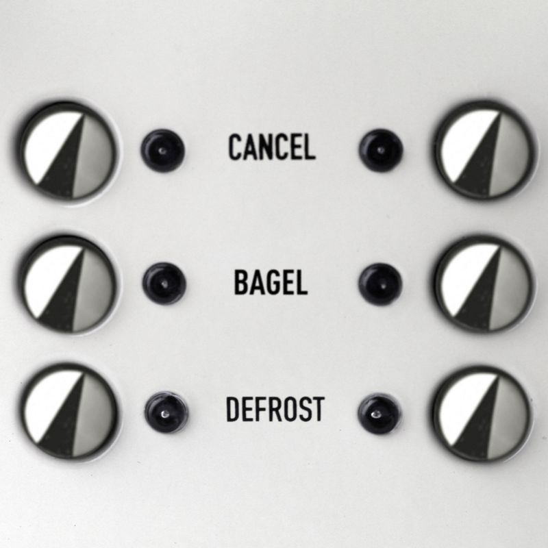 Haden 75013 Heritage 4 Slice Wide Slot Stainless Steel Body Countertop Retro Toaster with Defrost and Adjustable Browning Control, White