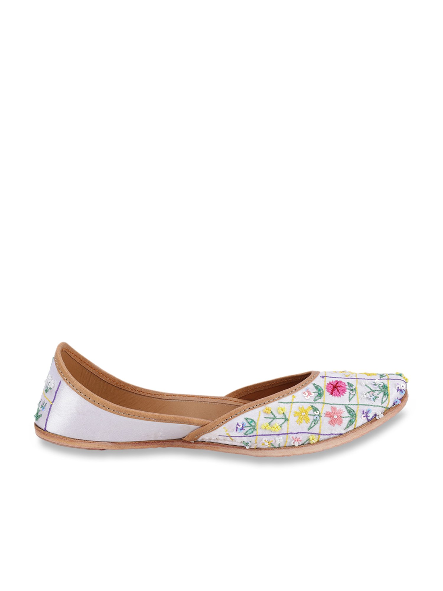 Glam Story Women's Masakali White Ethnic Juttis