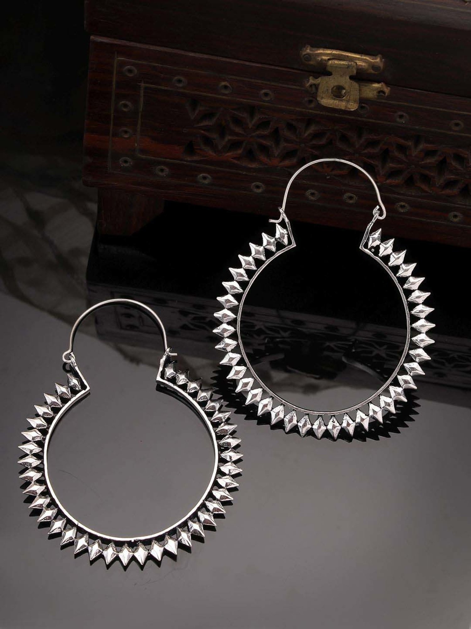 NVR Silver Full Circular Bali earrings for Women