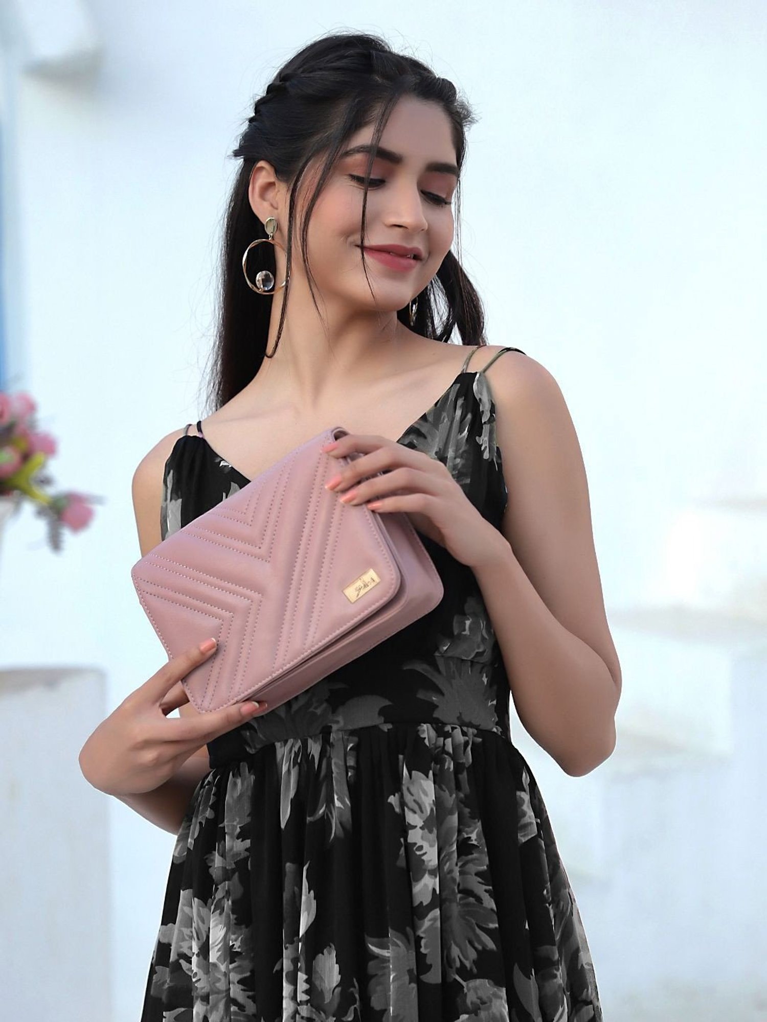 Yelloe Pink Quilted Medium Sling Handbag