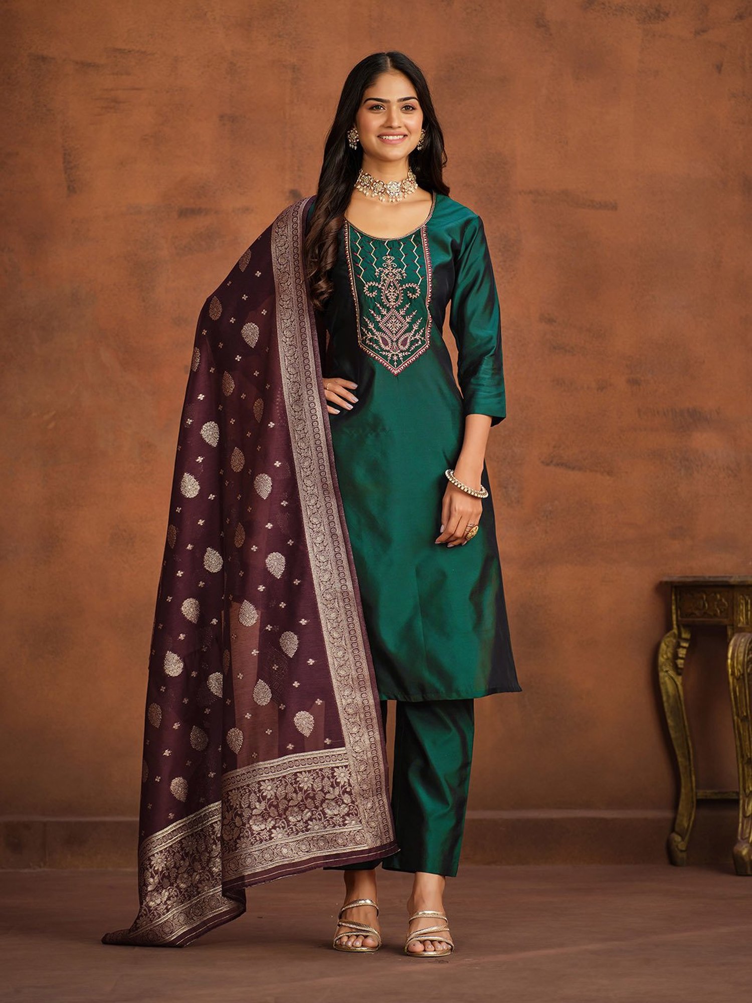 Ishin Green Embroidered Kurta With Pant & Dupatta
