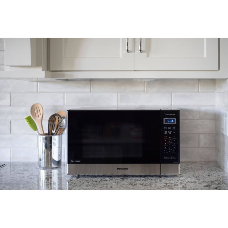 Haden 0.7 cu ft  Microwave Oven - 75031