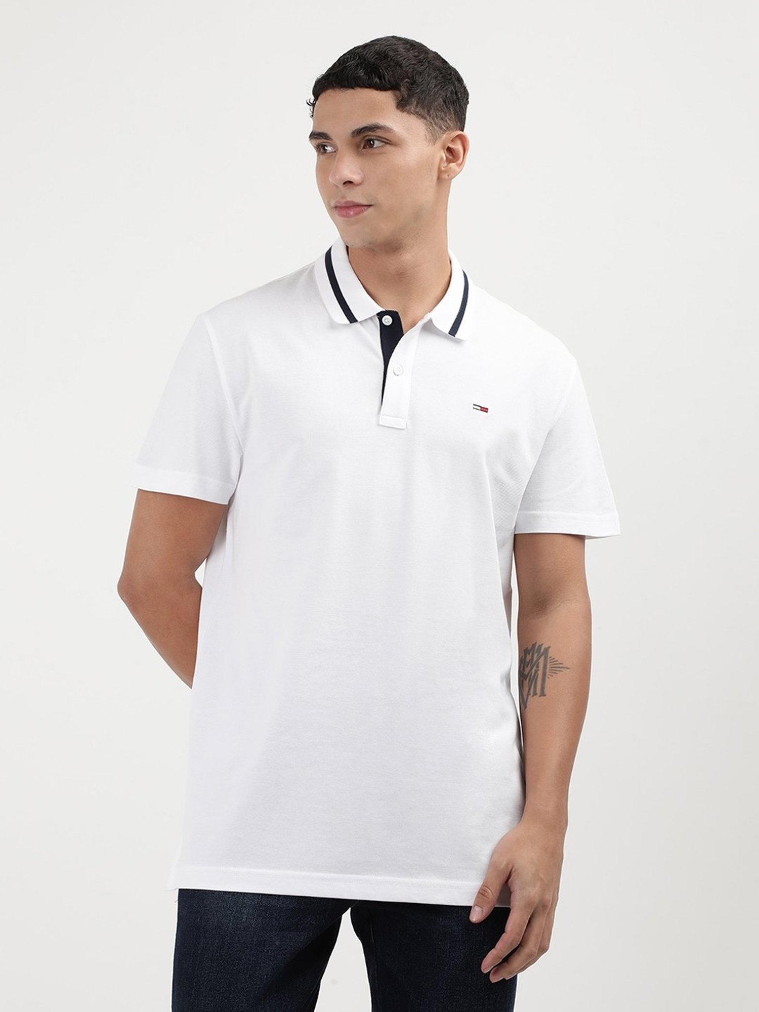 Tommy Hilfiger White Cotton Regular Fit Solid Polo T-Shirt