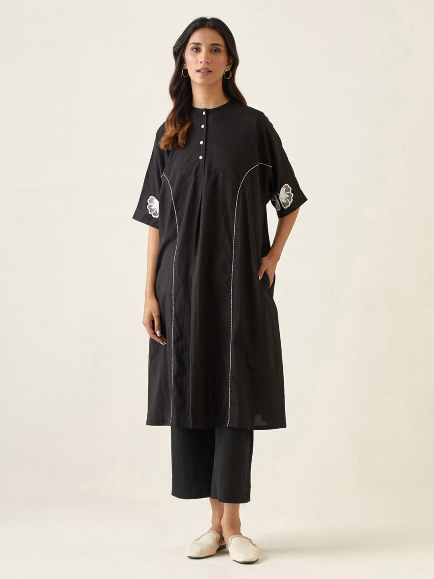 Vinusto Black Summer Nostalgia Kurta with Pant