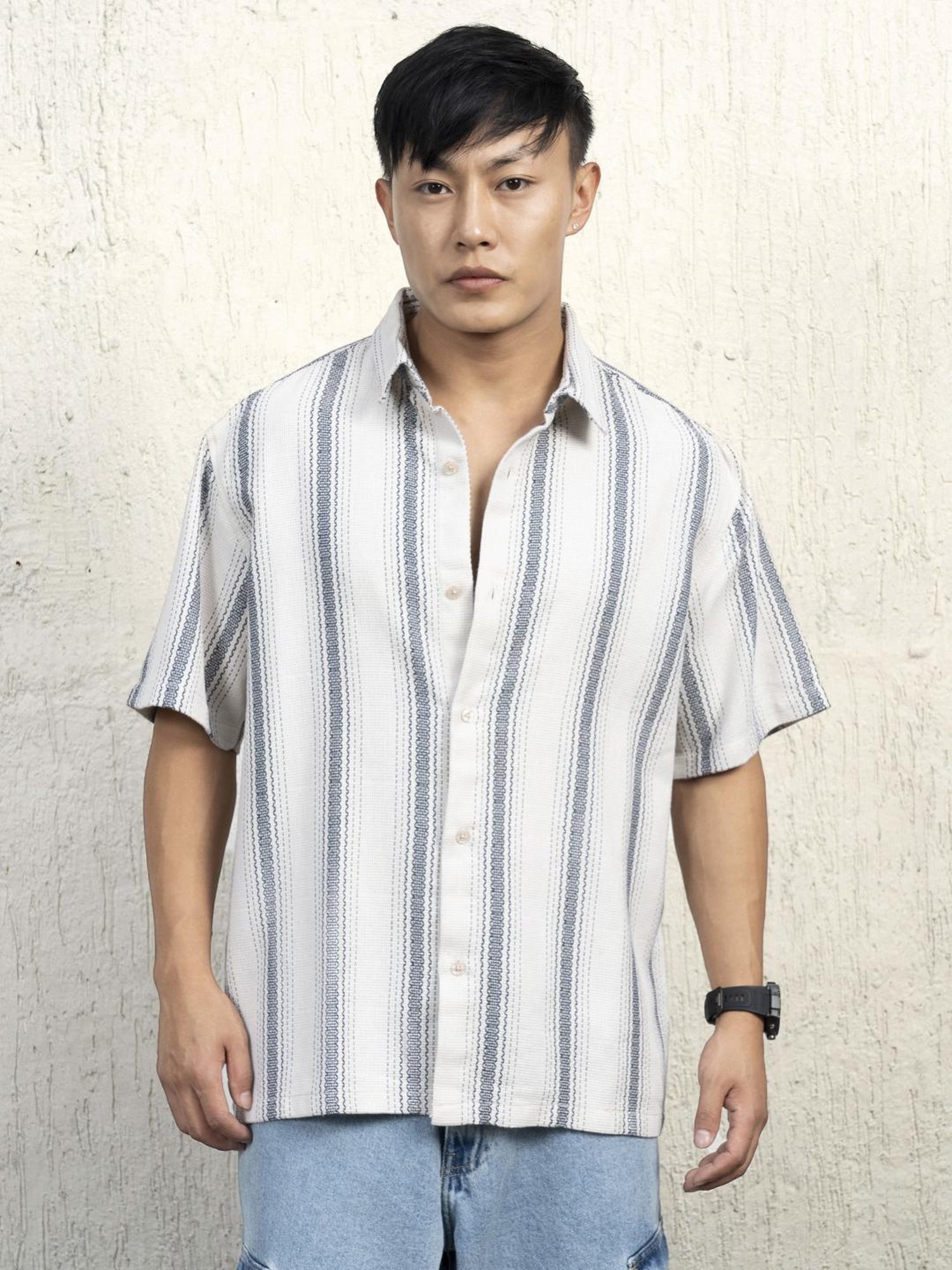 Hubberholme Men Cotton Short Sleeves Oversized Striped Shirt 10