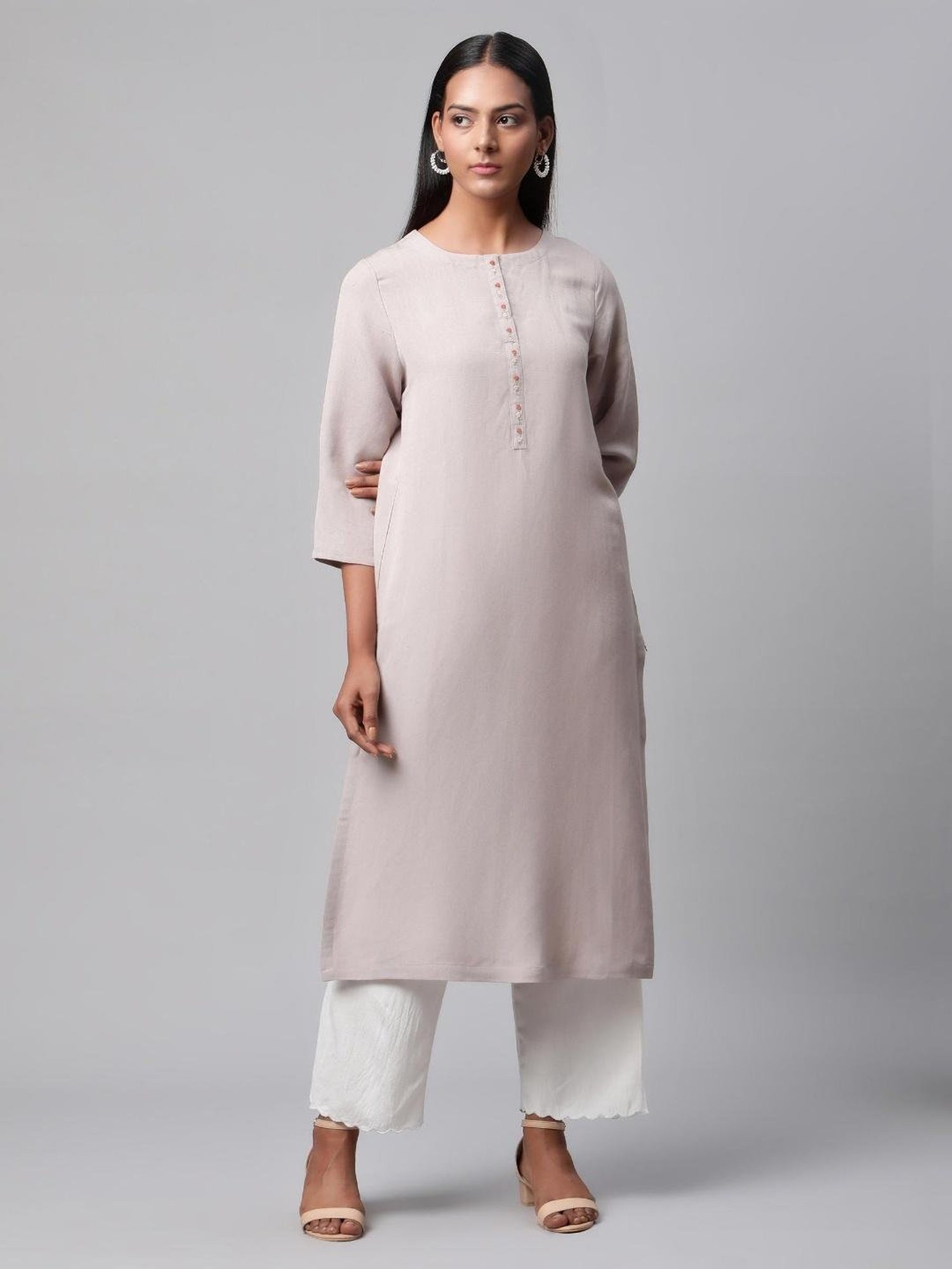Linen Club Women Grey Embroidered Kurta