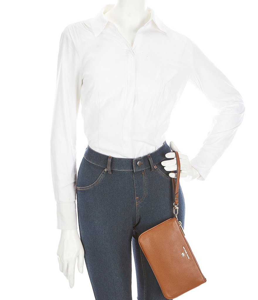 Michael Kors Jet Set Charm Medium Top Zip Wristlet