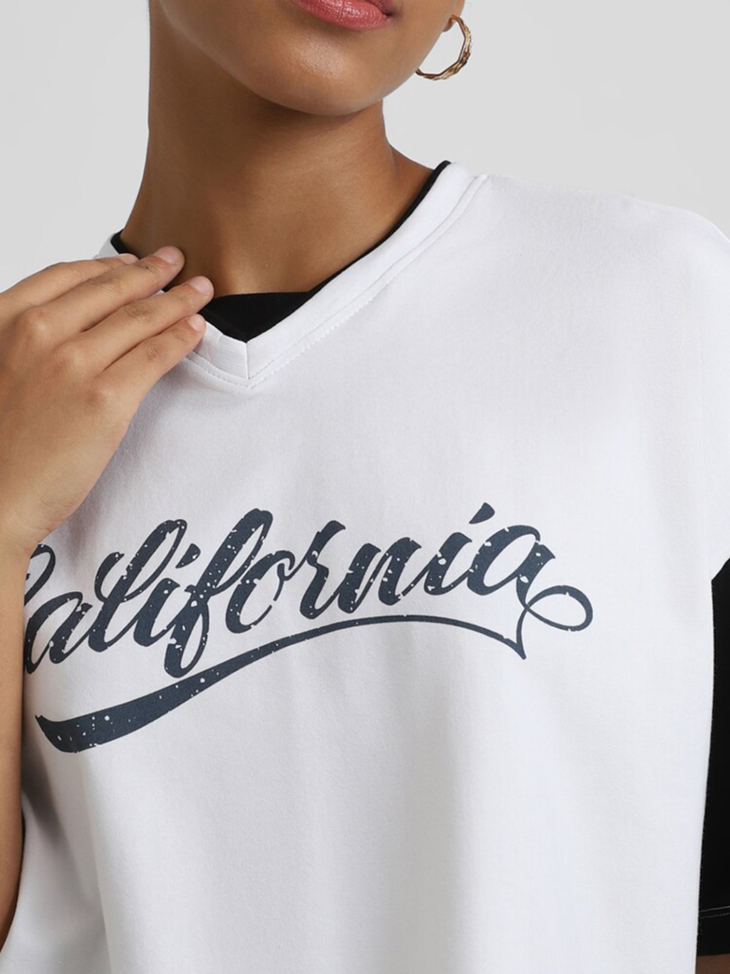 Forever 21 White Printed Crop Top