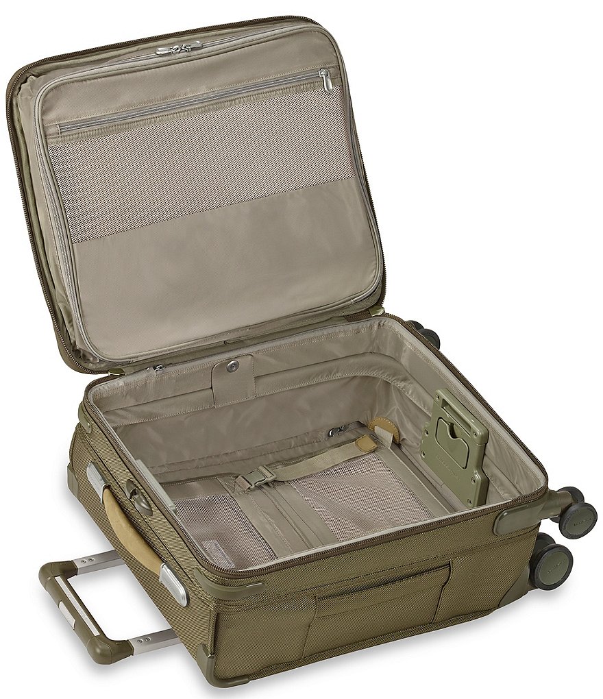 Briggs & Riley Baseline International Carry-On Expandable Wide-Body Spinner