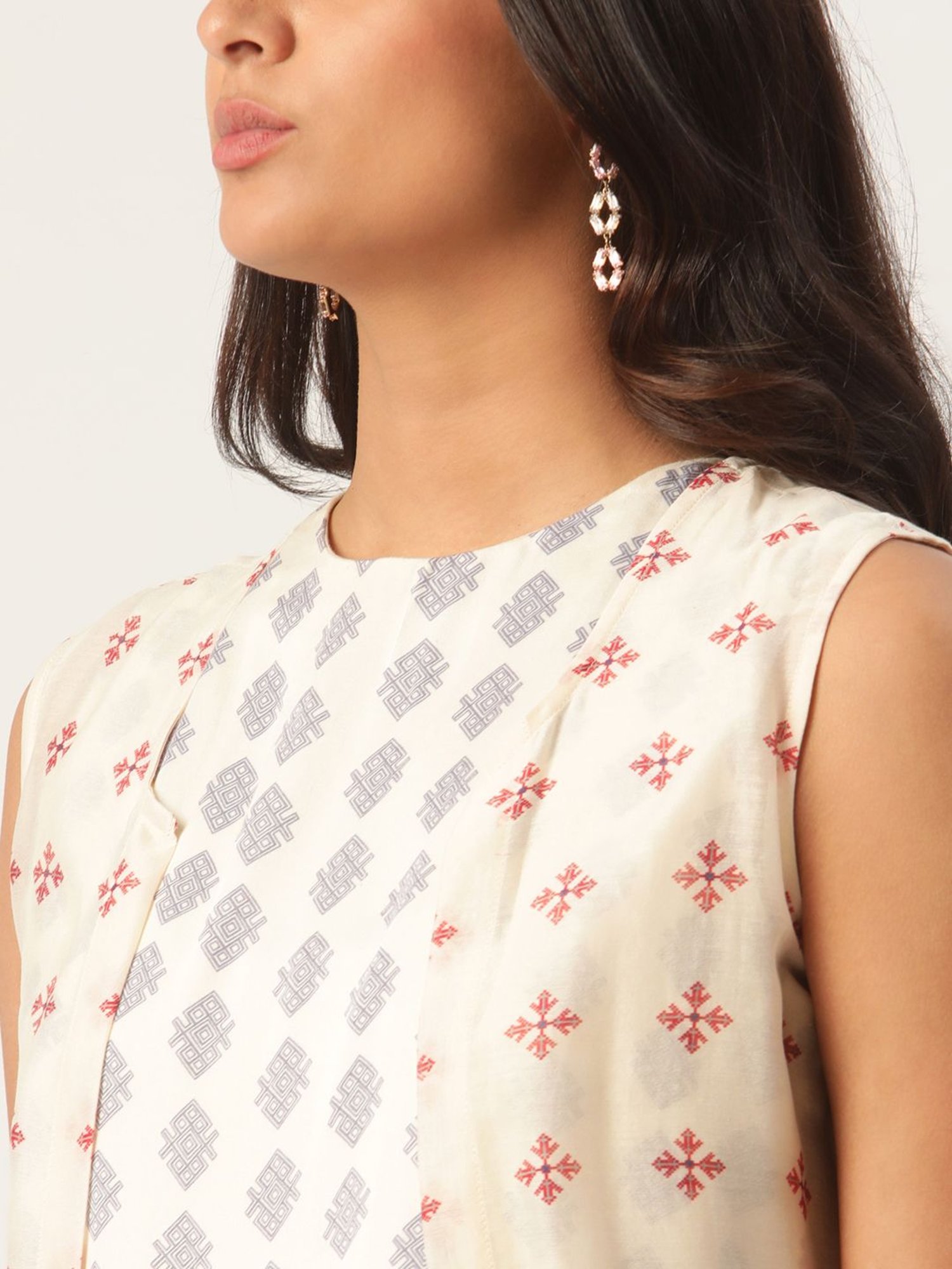 Rooted White Printed Shrug