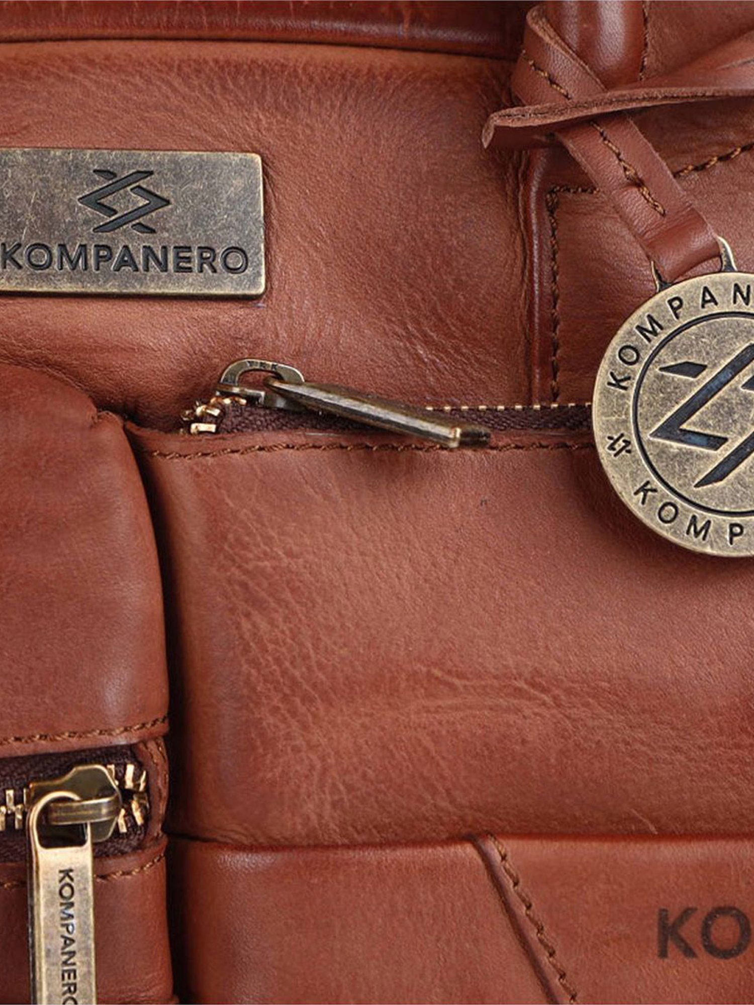 KOMPANERO Leo Cognac Leather Solid Messenger Bag