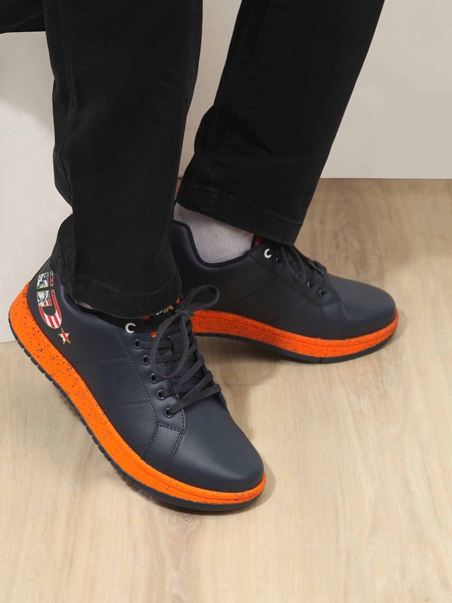 ID Men's Black Casual Sneakers