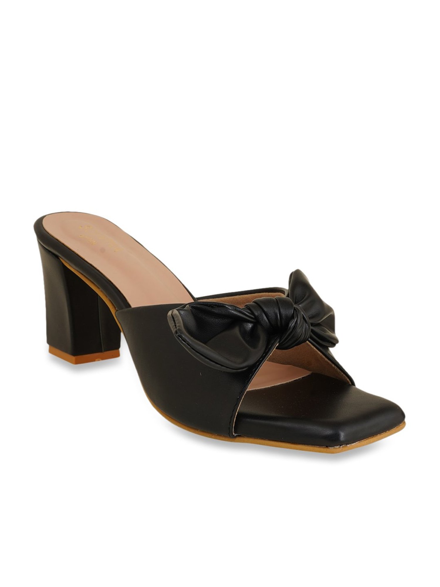 Scentra Women's Black Casual Sandals