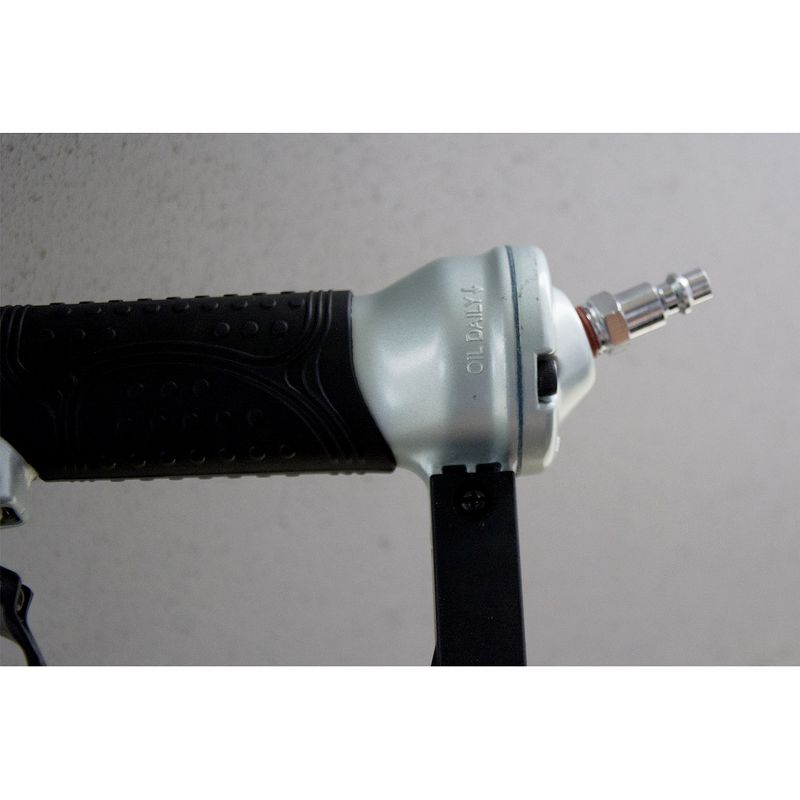 Hitachi NT50AE2 18-Gauge 2 in. Finish Brad Nailer Kit