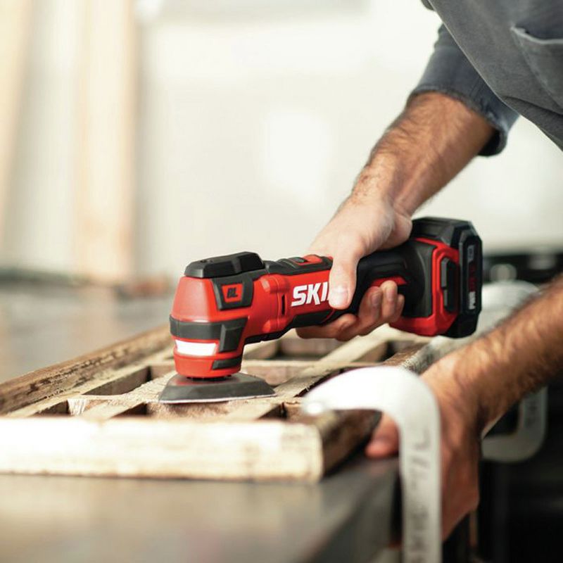 Skil OS592702 PWRCore 12 12V Brushless Lithium-Ion Oscillating Cordless Multi-Tool Kit (2 Ah)