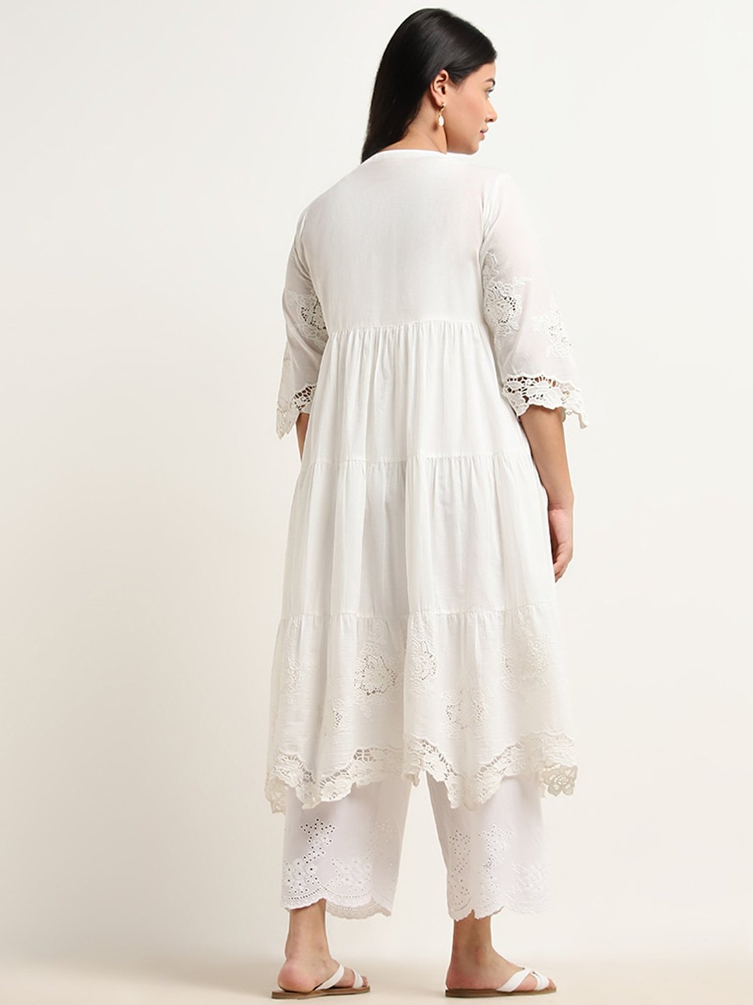Diza by Westside White Floral Embroidered Fit-and-Flare Cotton Kurta