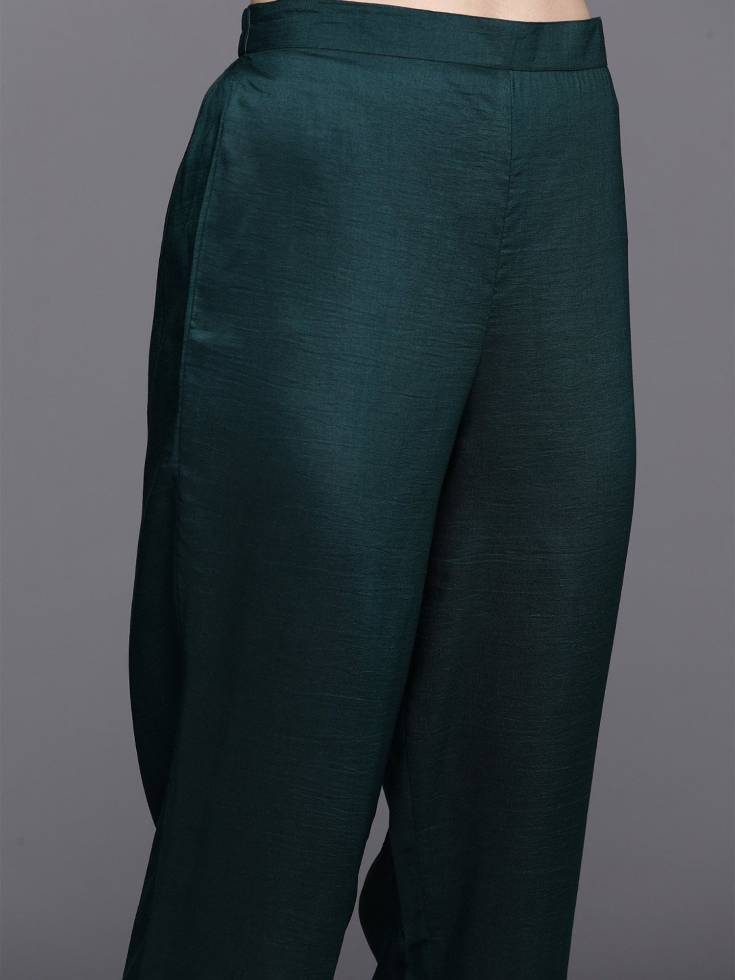 Indo Era Green Embroidered Kurta Pant Set With Dupatta