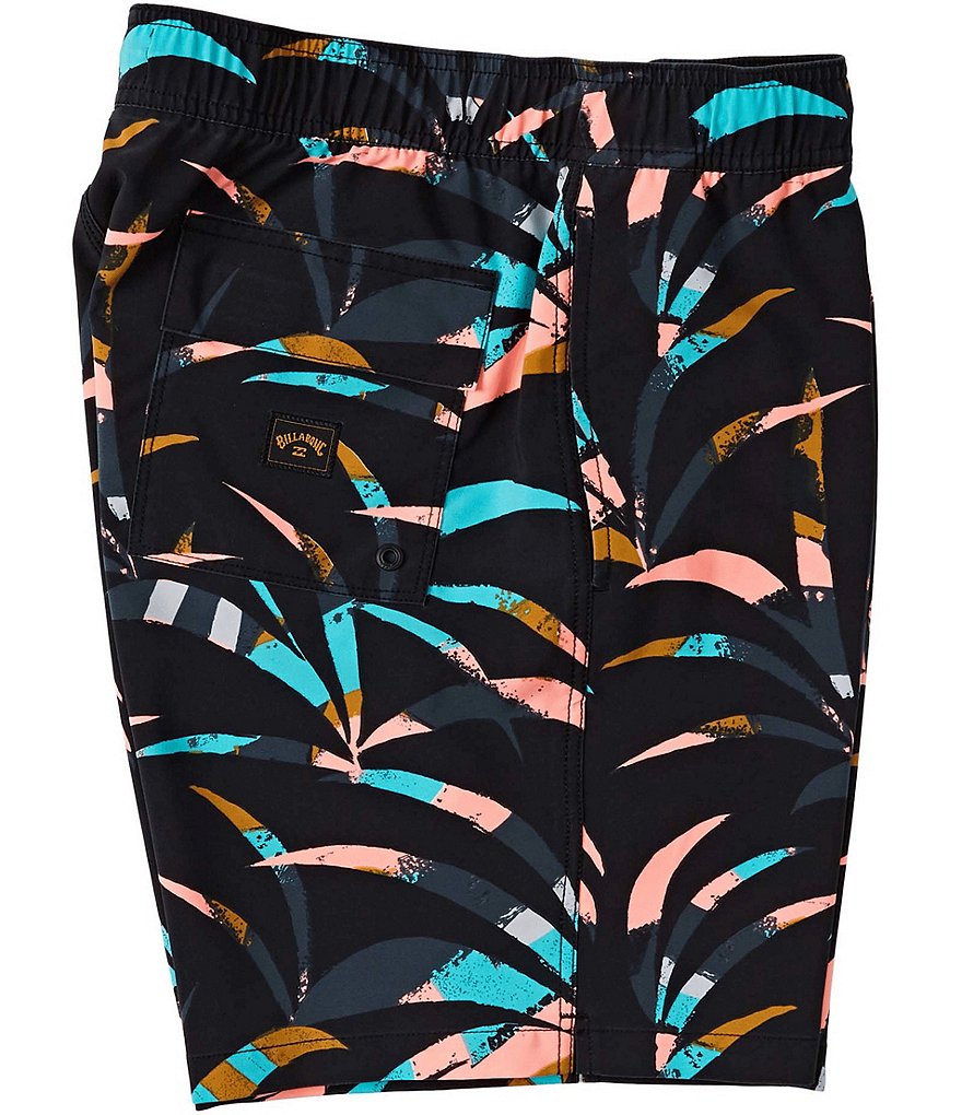 Billabong Sundays Layback Performance 17#double; Outseam Palm Print Walk Shorts