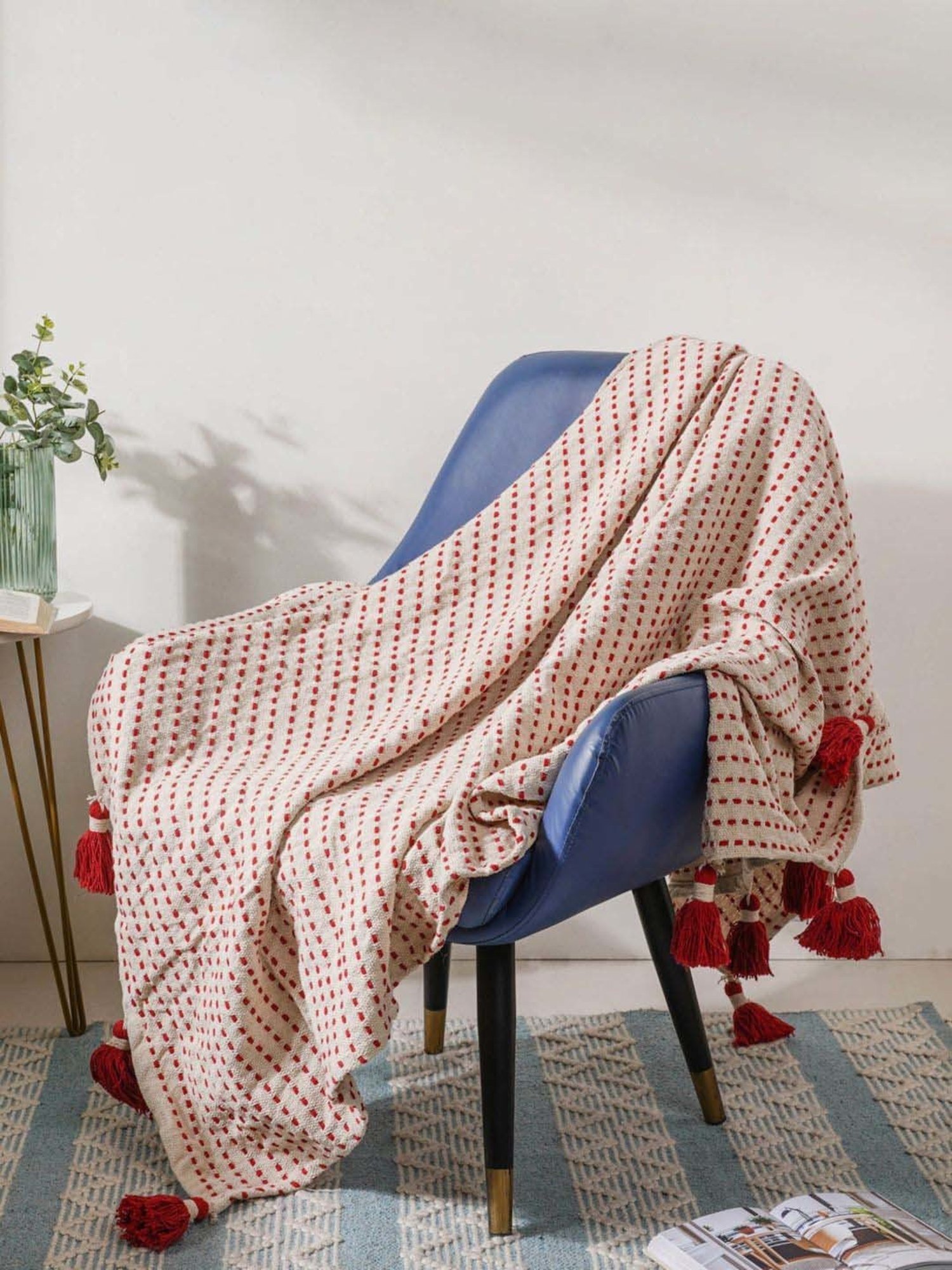 Nestasia Red & Cream Organic Cotton Knitted Throw blanket with texture for Living Room or Bedroom