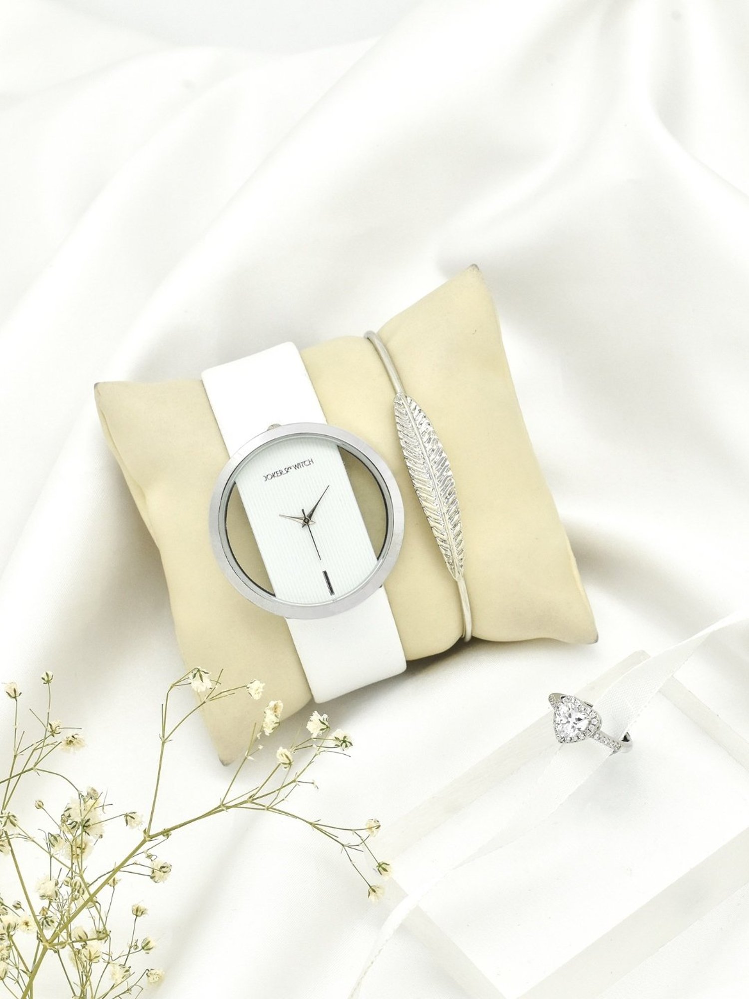 Joker & WItch JWLT410 Analog Watch for Women With Ring, Bracelet