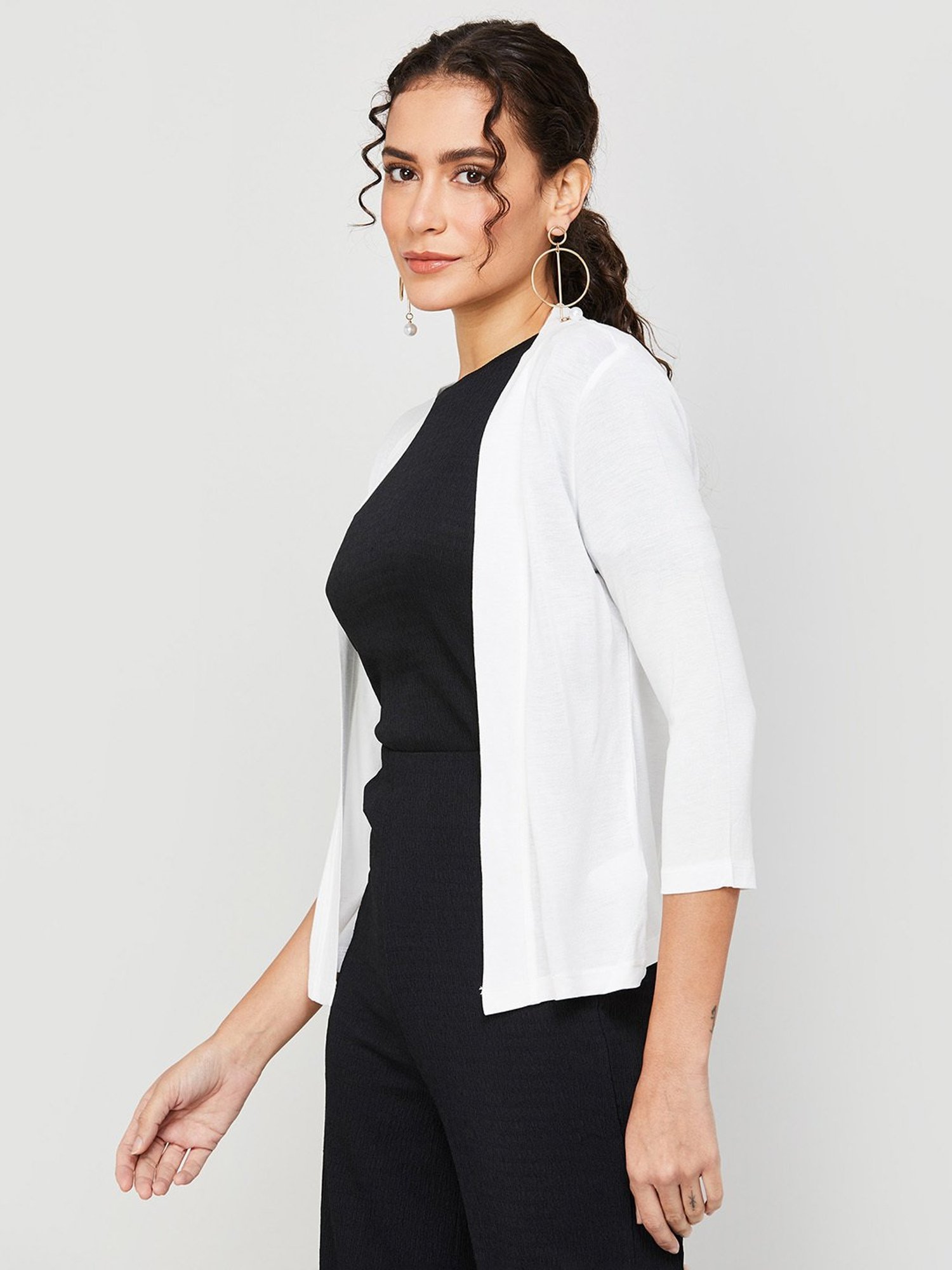 Code by Lifestyle White Regular Fit Shrug