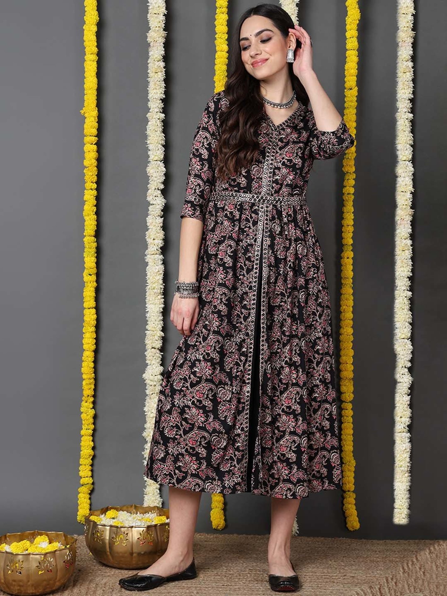 Vaamsi Black Printed A-Line dress