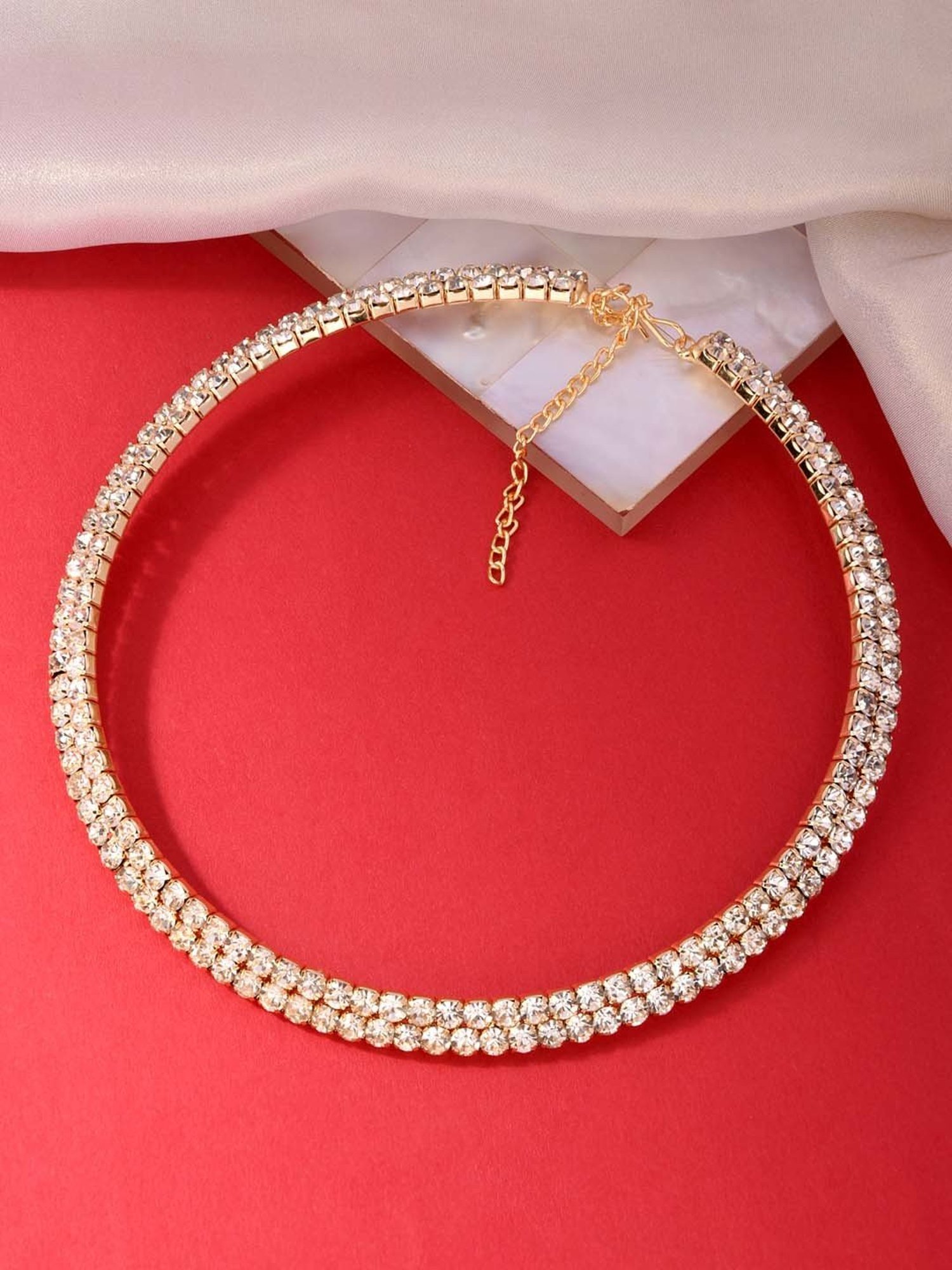 Fida Indian White Necklace