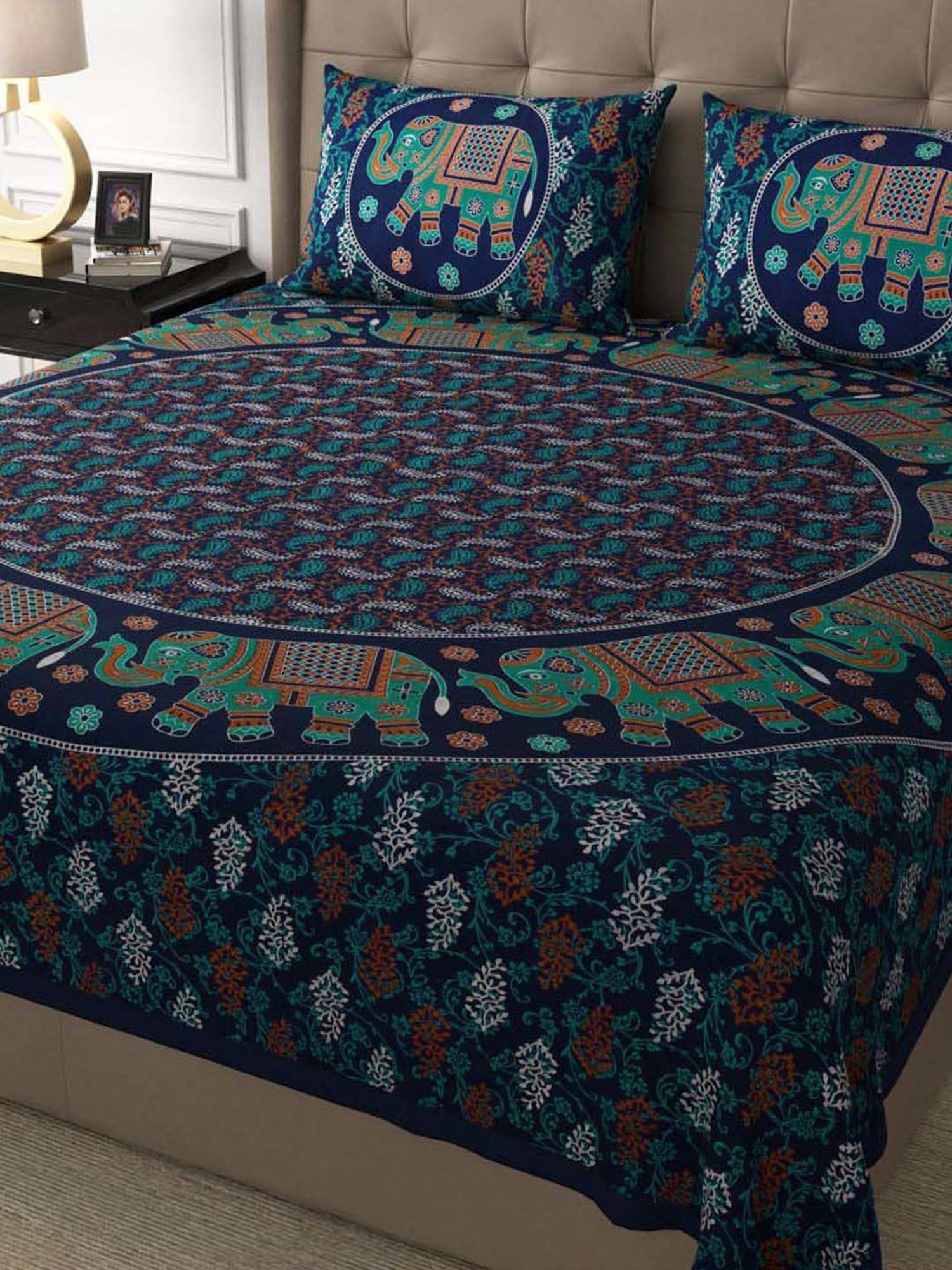 JaipurFabric Indigo 100% Pure Cotton 180 TC Double Bedsheet with 2 Pillow Covers