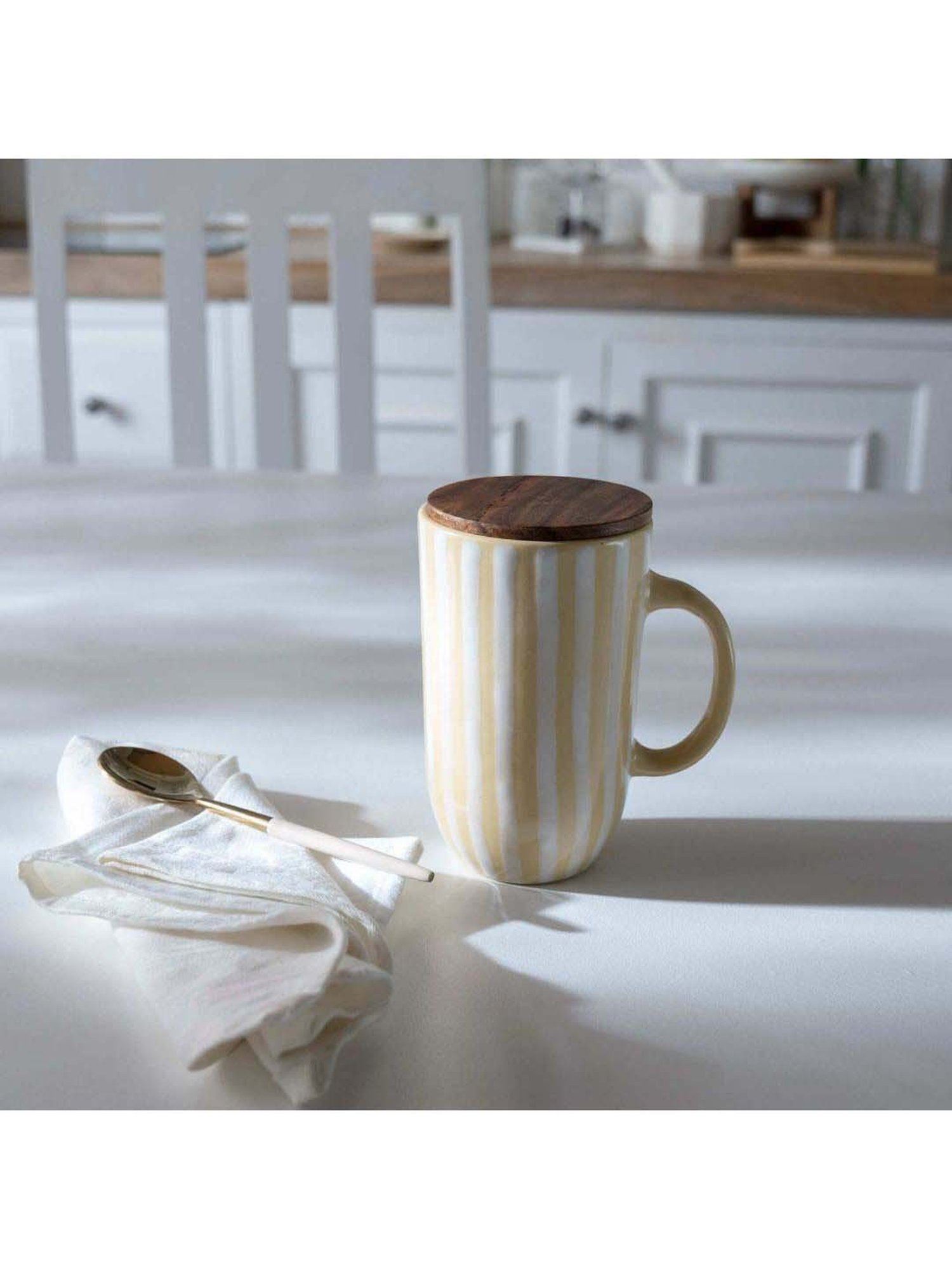 ellementry Lemon Ceramic Coffee Mug with Lid (400 ml) - Set of 1