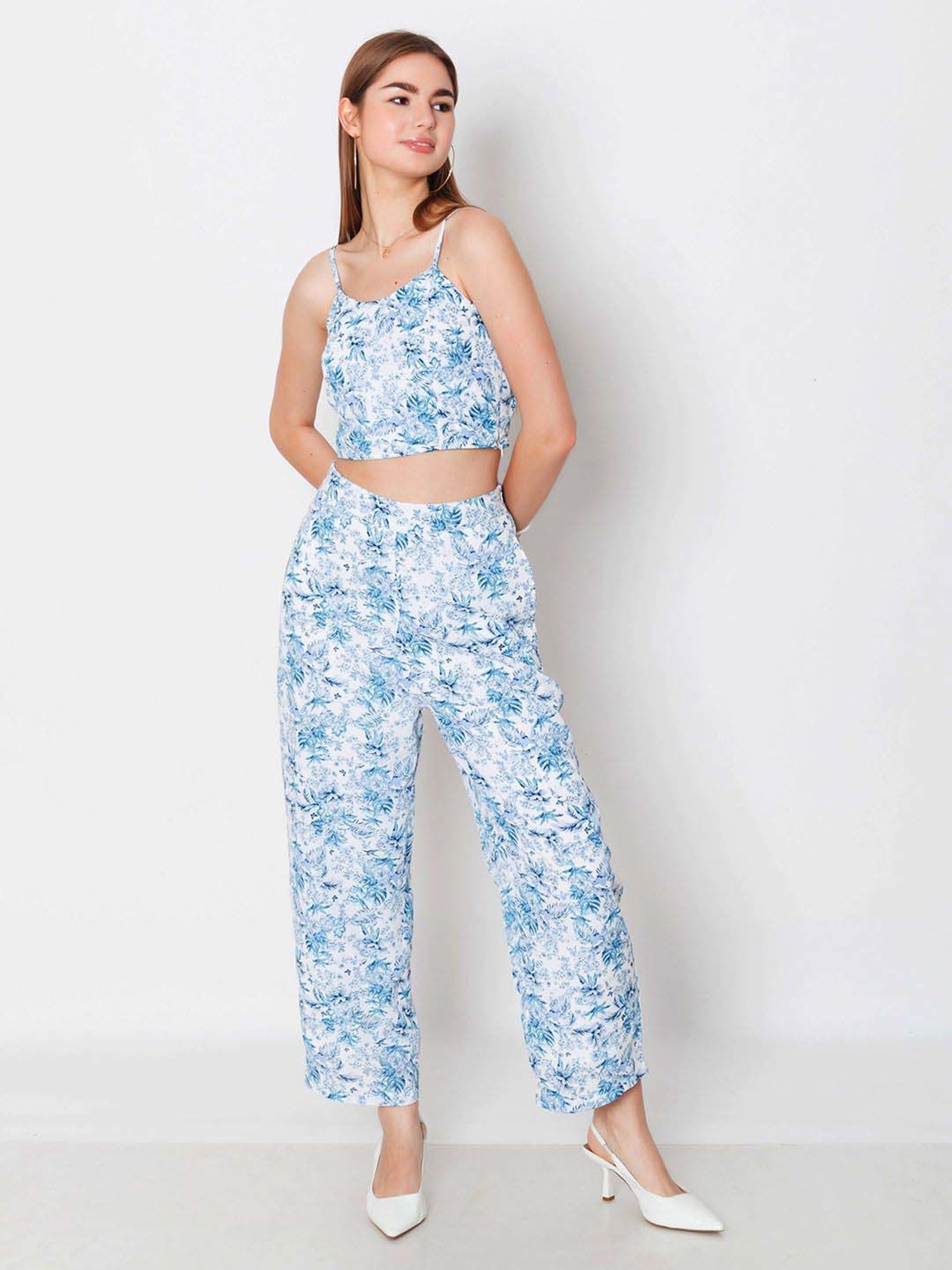 Zink London Blue Floral Print Crop Top