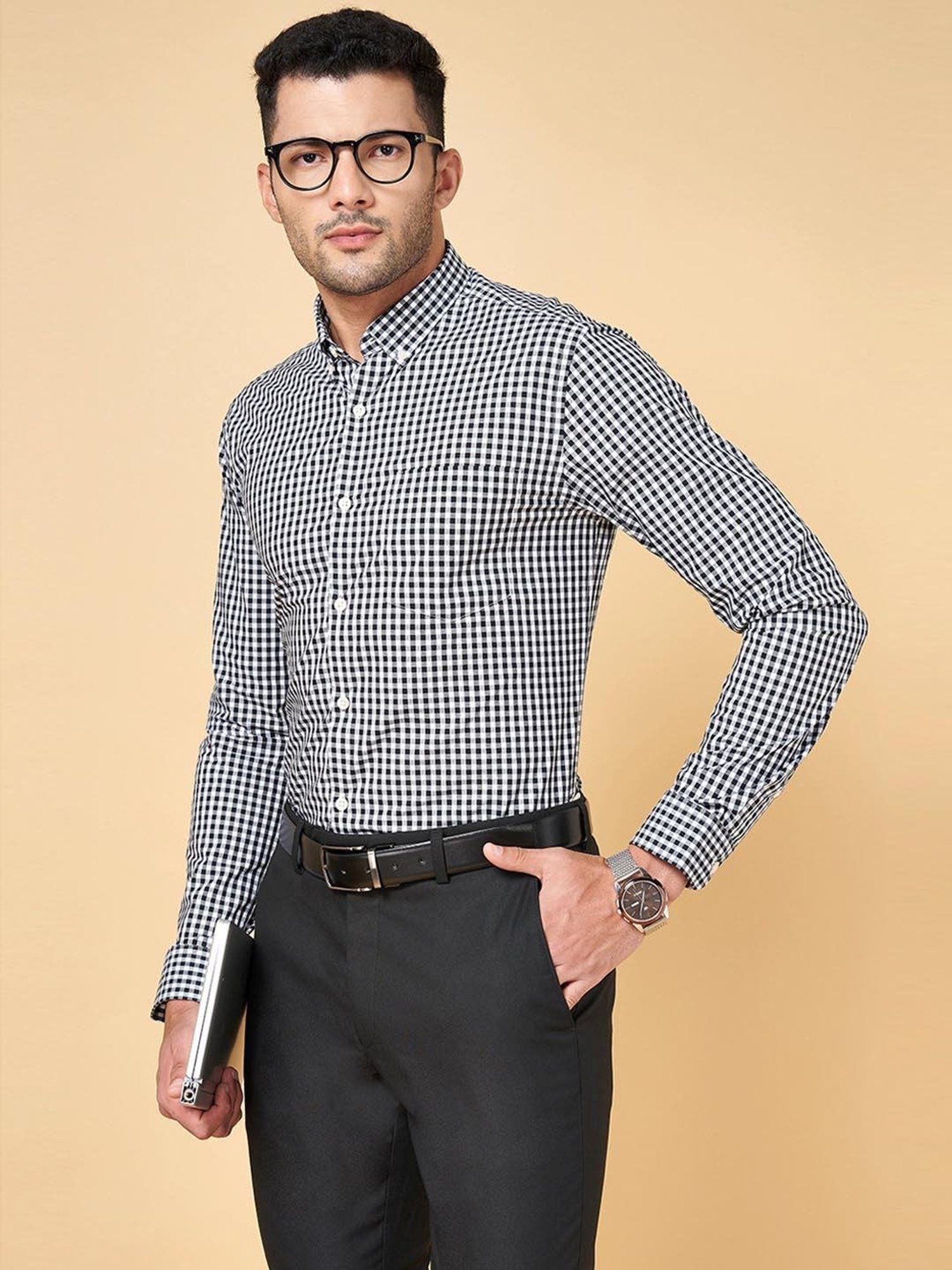 Peregrine by Pantaloons Black Cotton Slim Fit Checks Shirt
