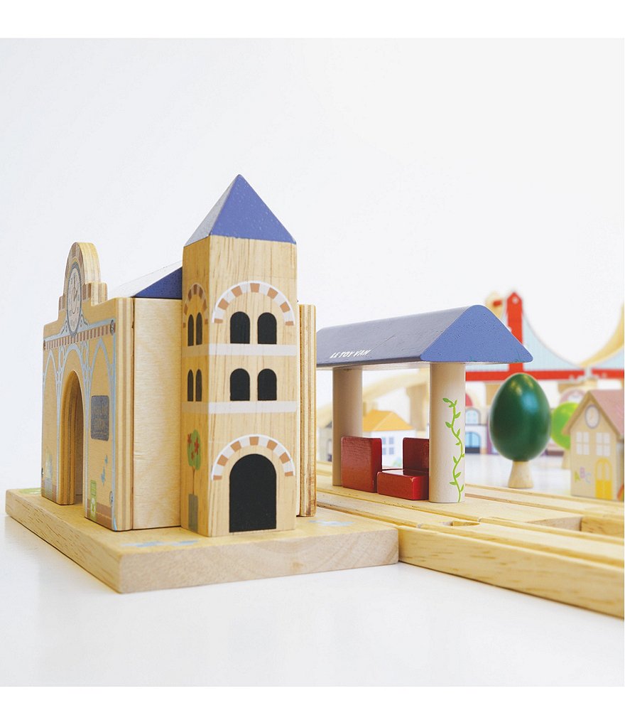 Le Toy Van Trains, Cars & Construction Royal Express Train Set