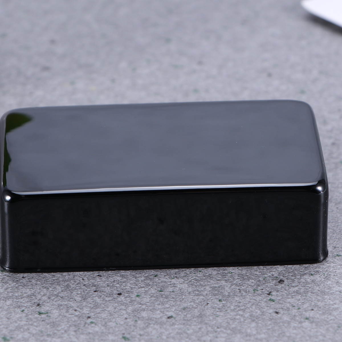 Copper Sealed Humbucker Pickup Cover fit 50/52mm Pickup Electric Guitar Parts (Black)