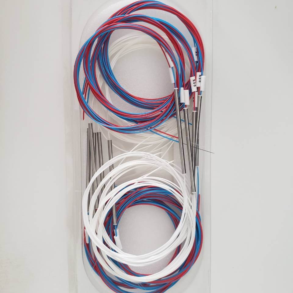 2 Pcs HDMI Splitter 4K@50Hz, avedio links HDMI Splitter 1 in 2 Out, HDMI2.0b Splitter for Dual Monitors Only Duplicate/Mirror Screens, Support HDCP2.2, RGB 4:4:4, 18.5Gbps, Auto Scaling, Full HD 1080P